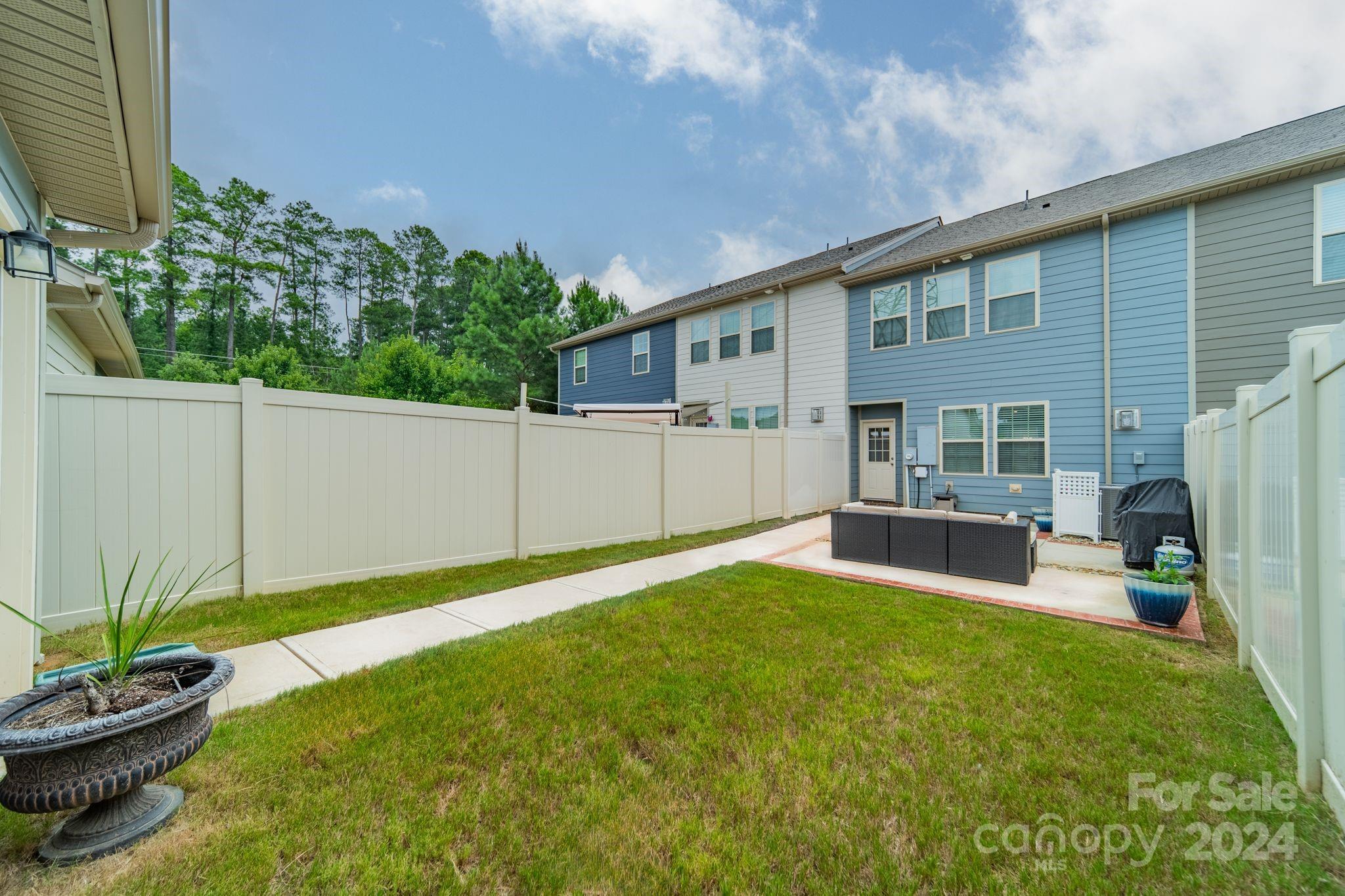 11118 Westbranch Parkway