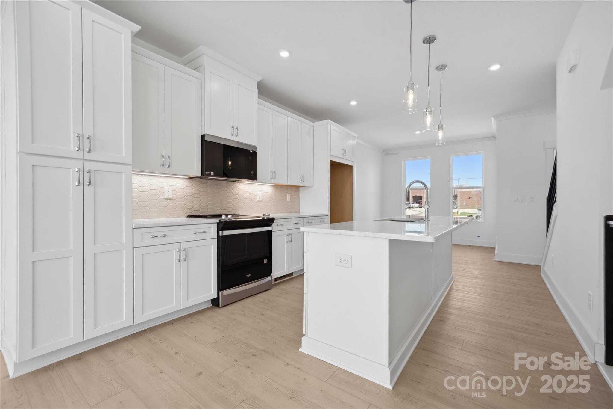 455 Blairhill Road Unit: 03