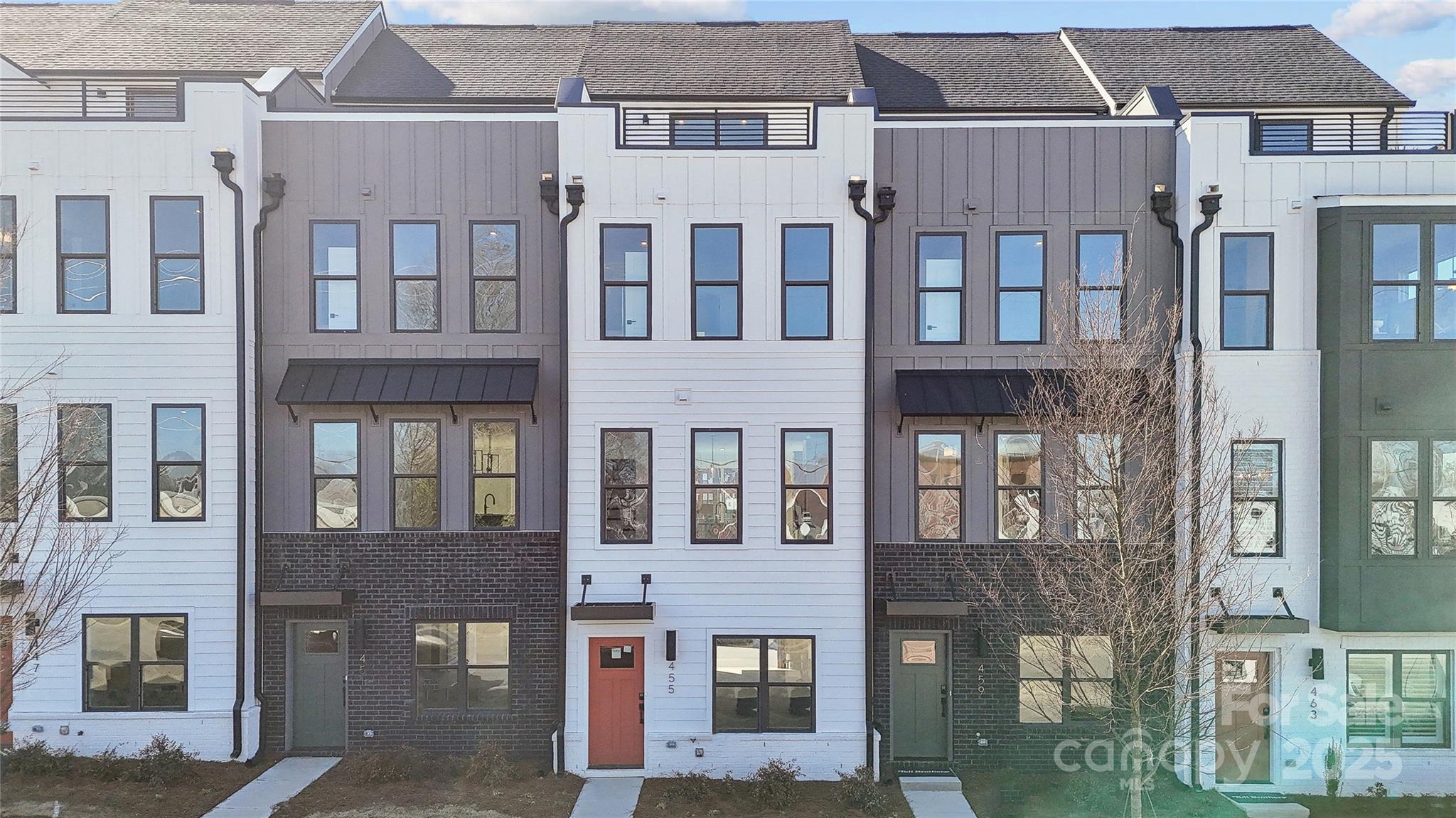 455 Blairhill Road Unit: 03