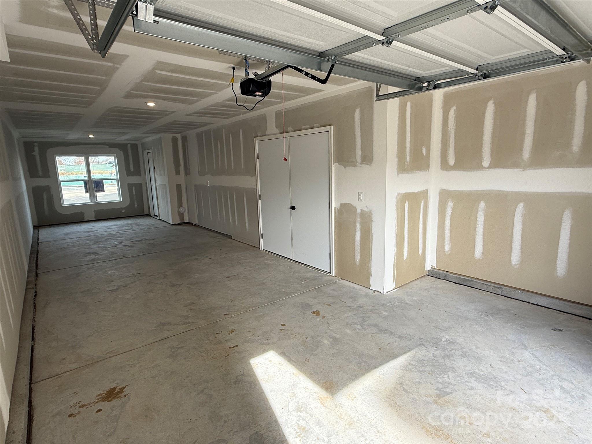 455 Blairhill Road Unit: 03