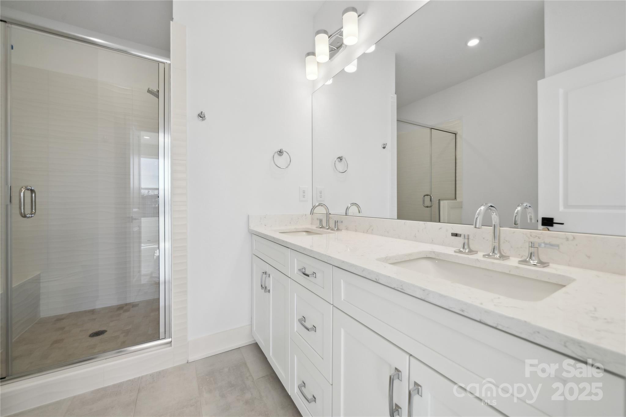 455 Blairhill Road Unit: 03