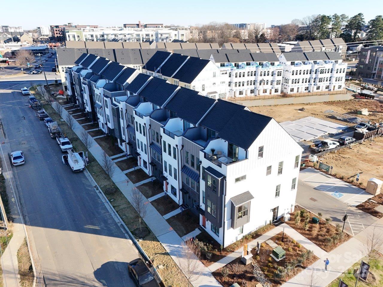 455 Blairhill Road Unit: 03