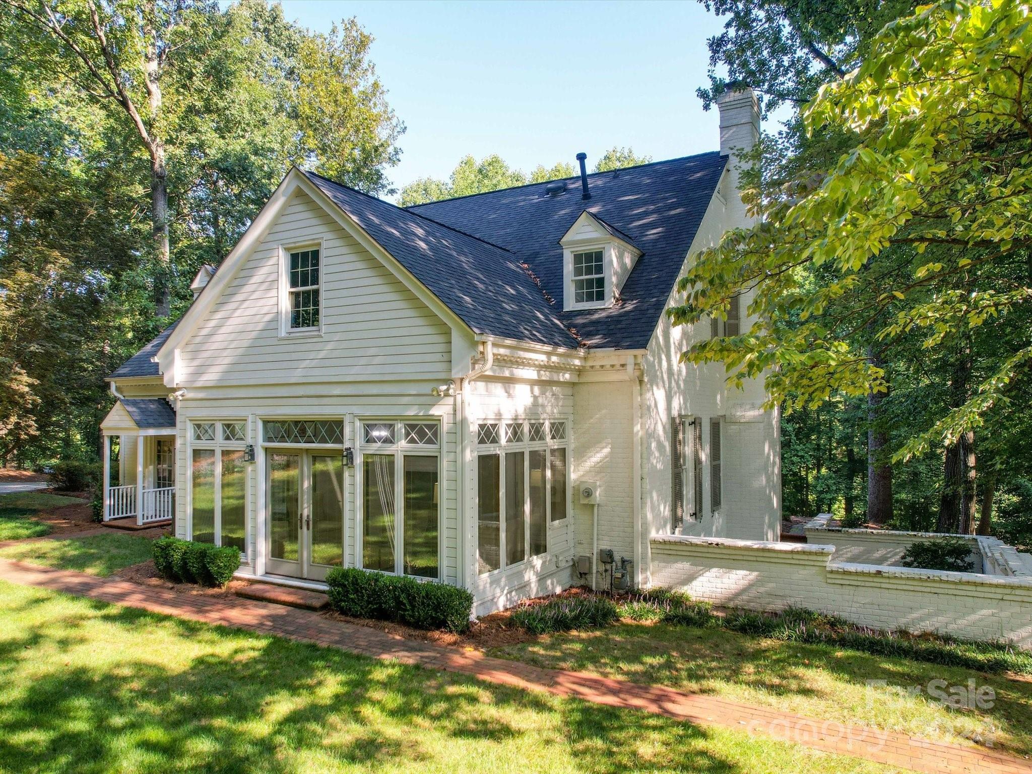 3421 Country Club Drive
