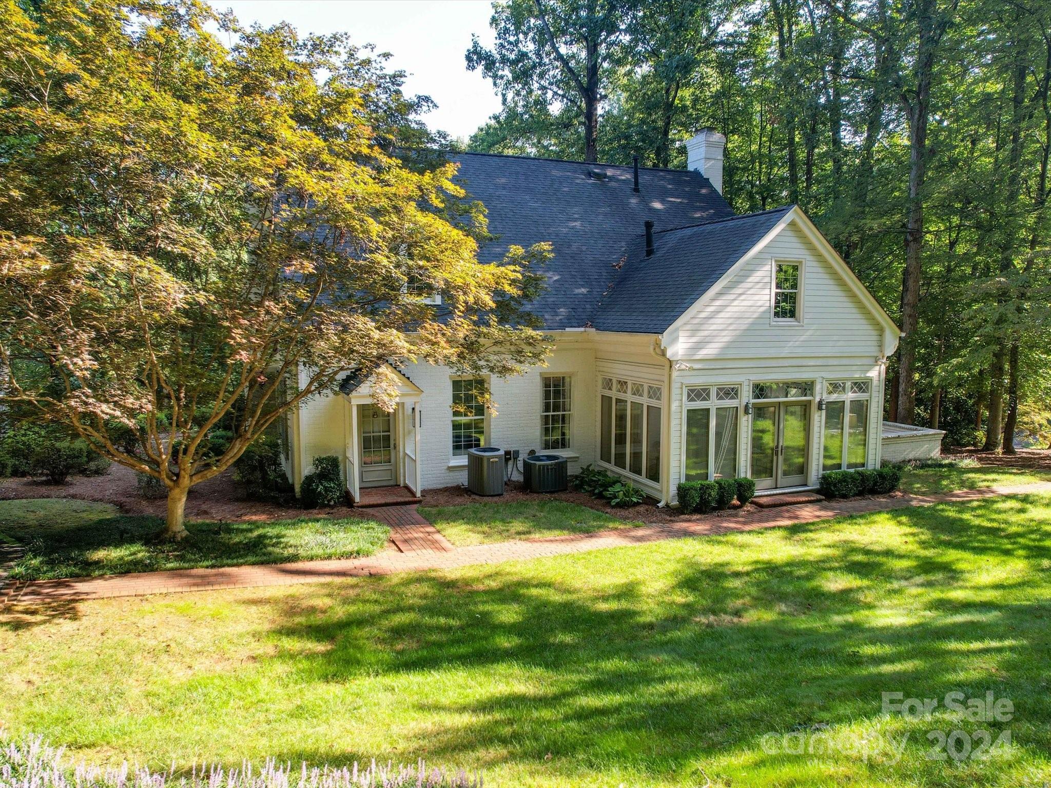 3421 Country Club Drive