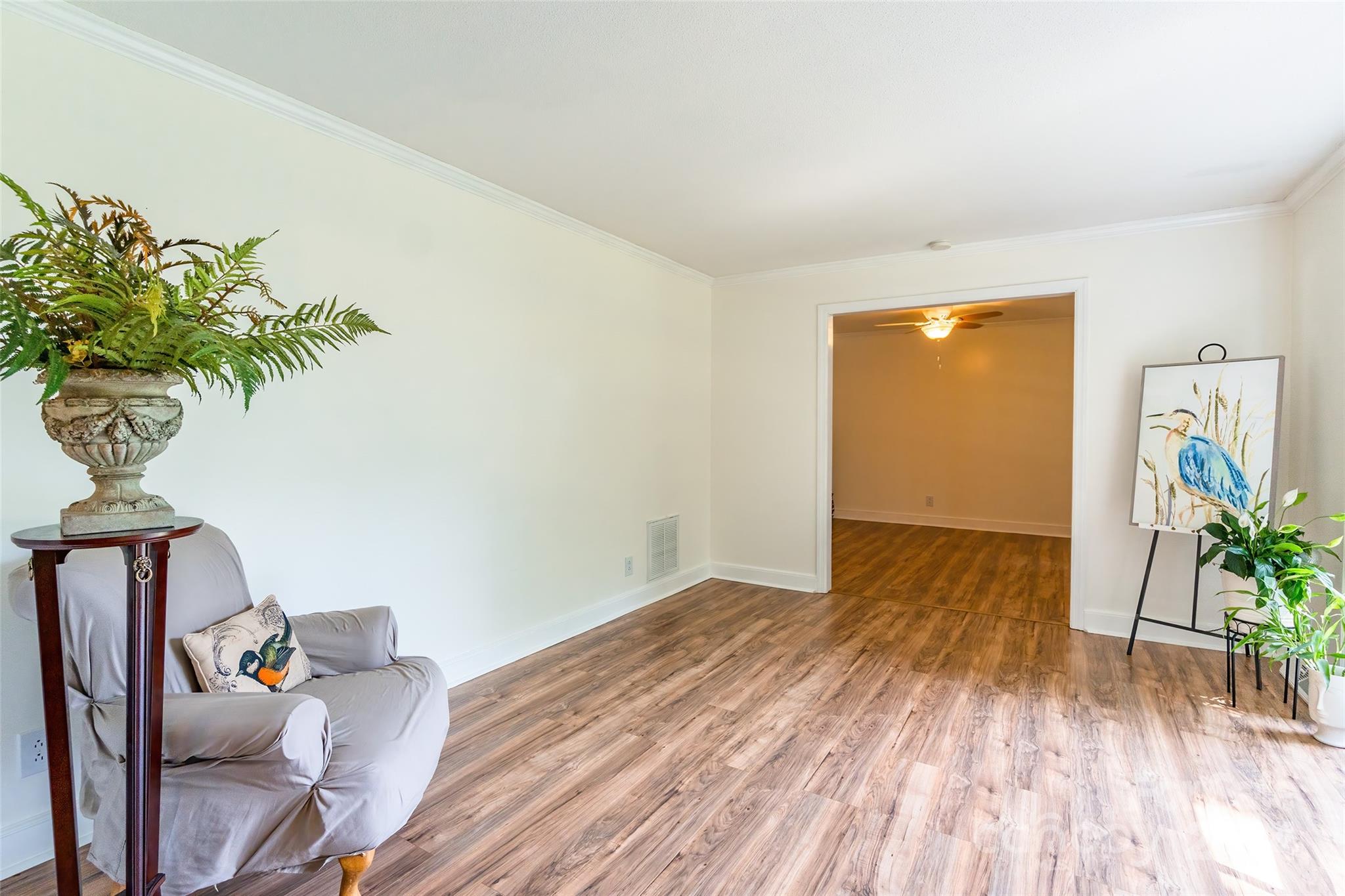 1069 Belmar Lane