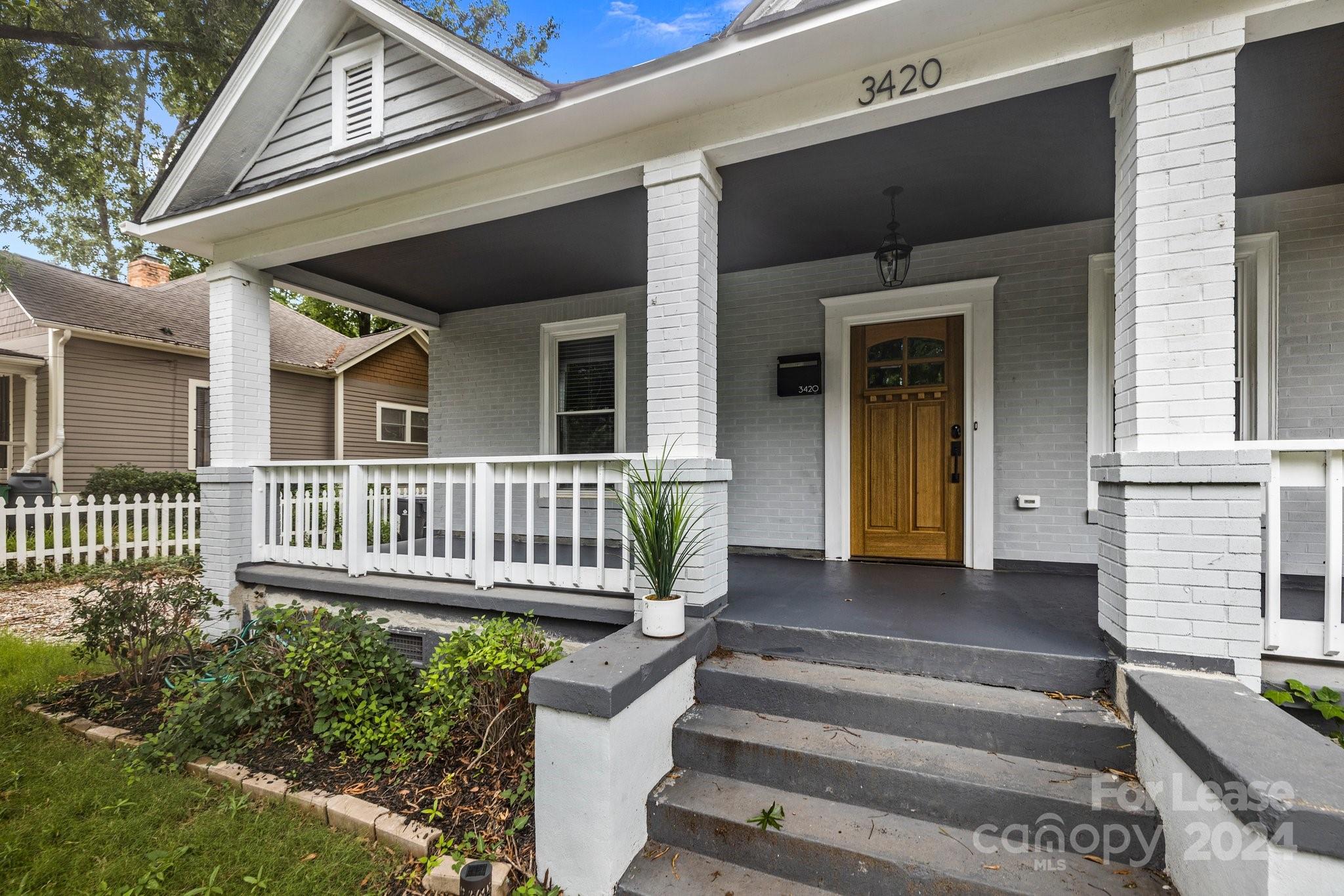 3420 Holt Street