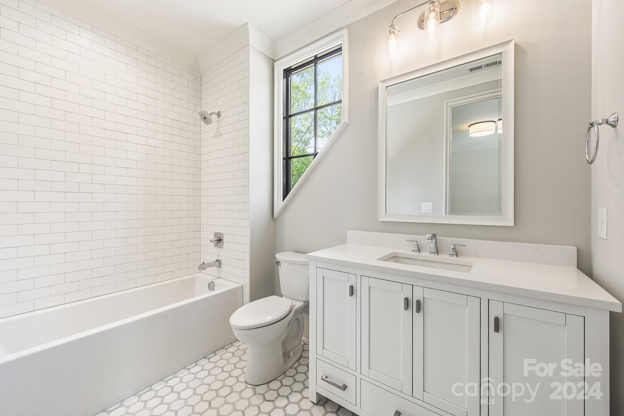 801 Bridlepath Lane