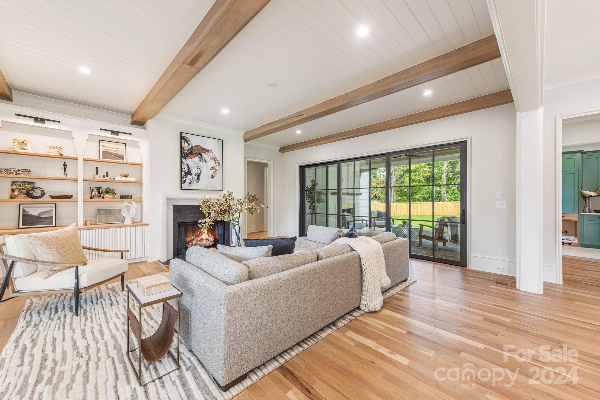 801 Bridlepath Lane
