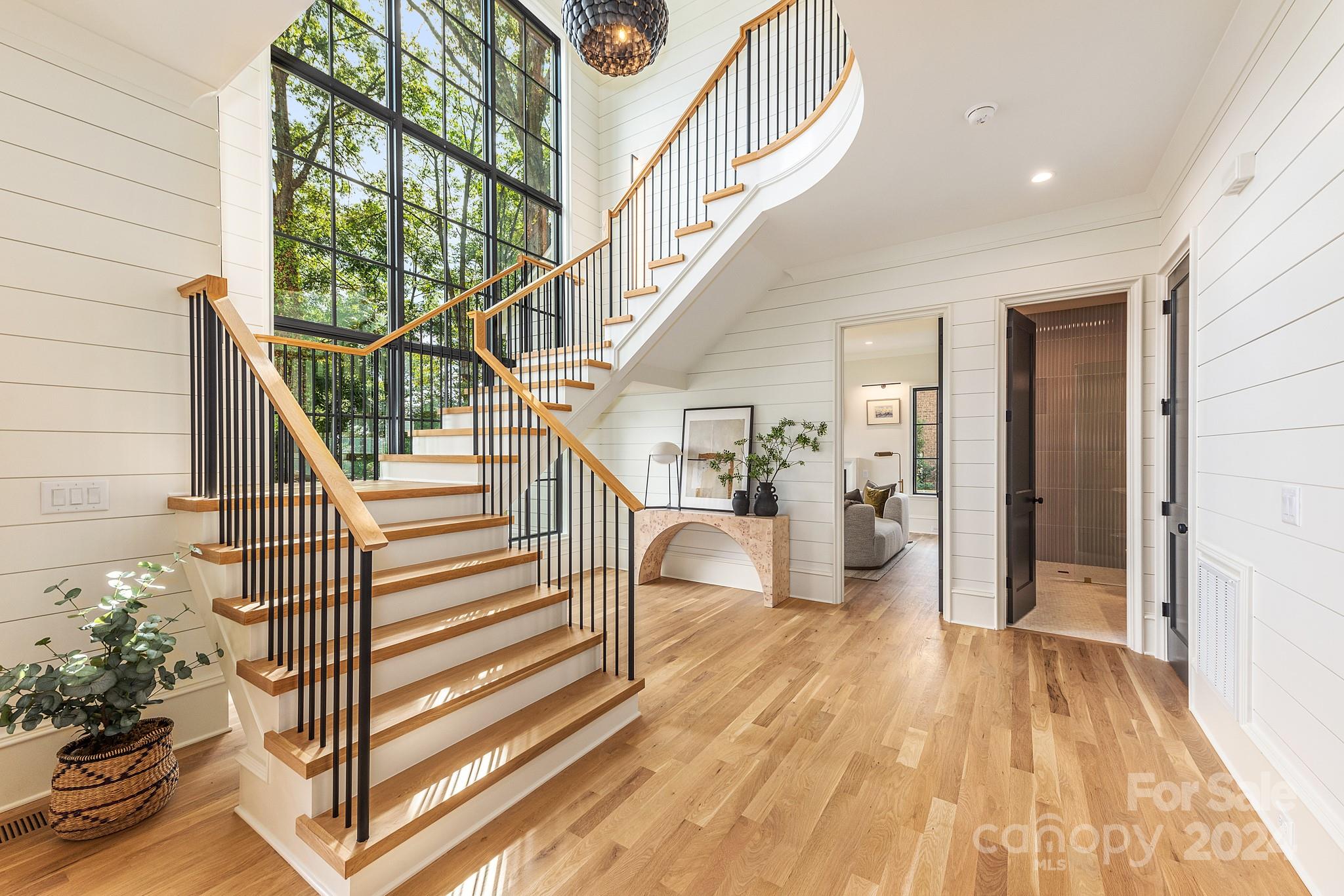 801 Bridlepath Lane