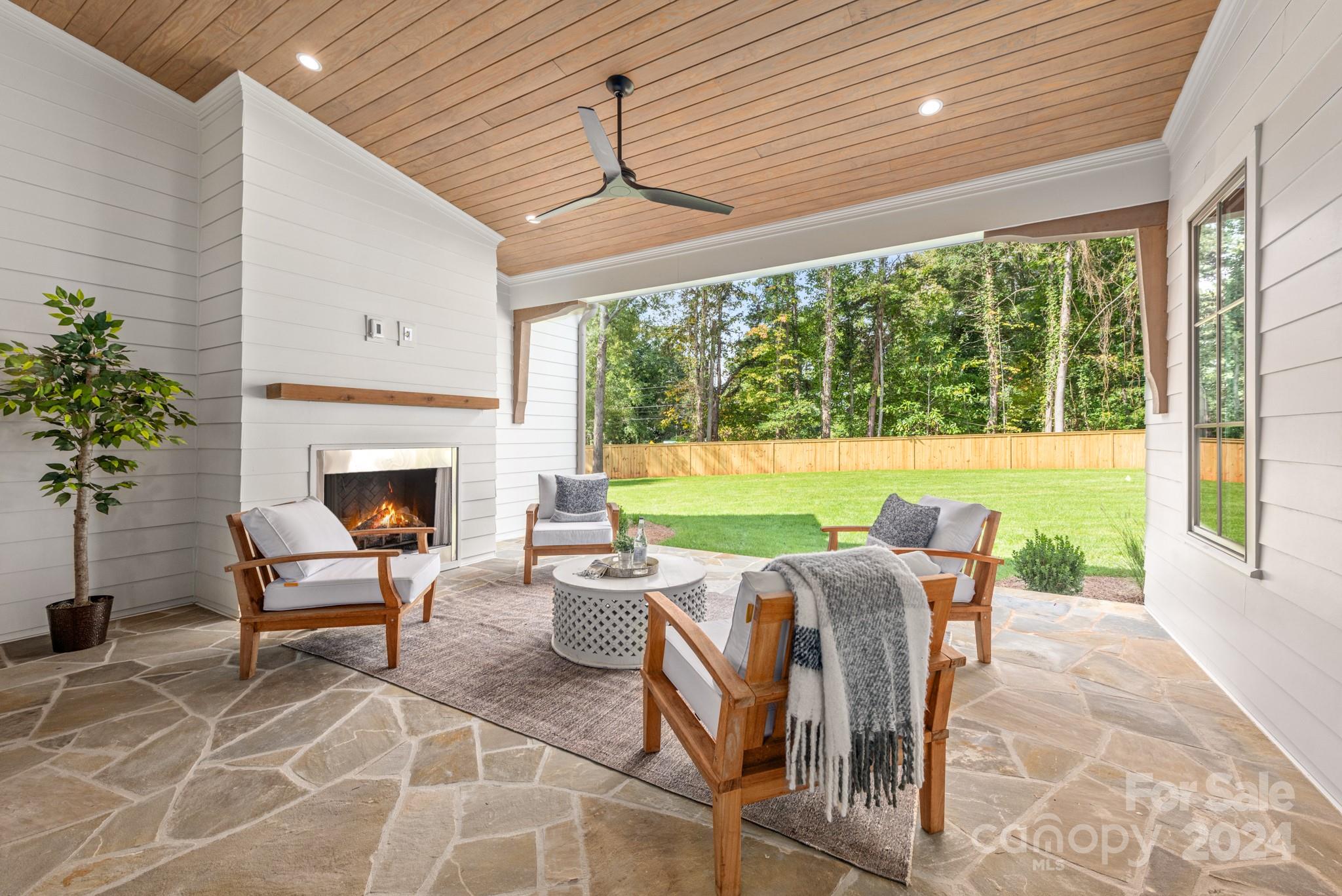 801 Bridlepath Lane