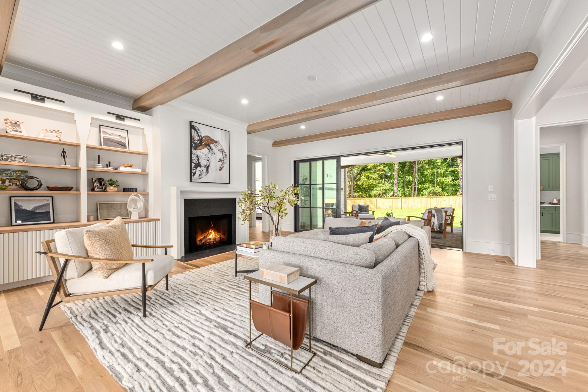 801 Bridlepath Lane