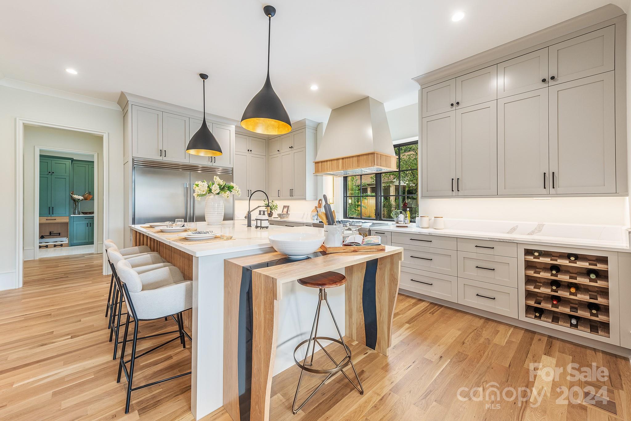 801 Bridlepath Lane