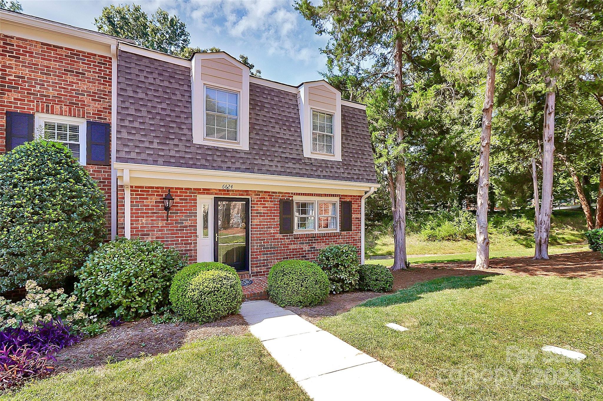 6624 Bunker Hill Circle