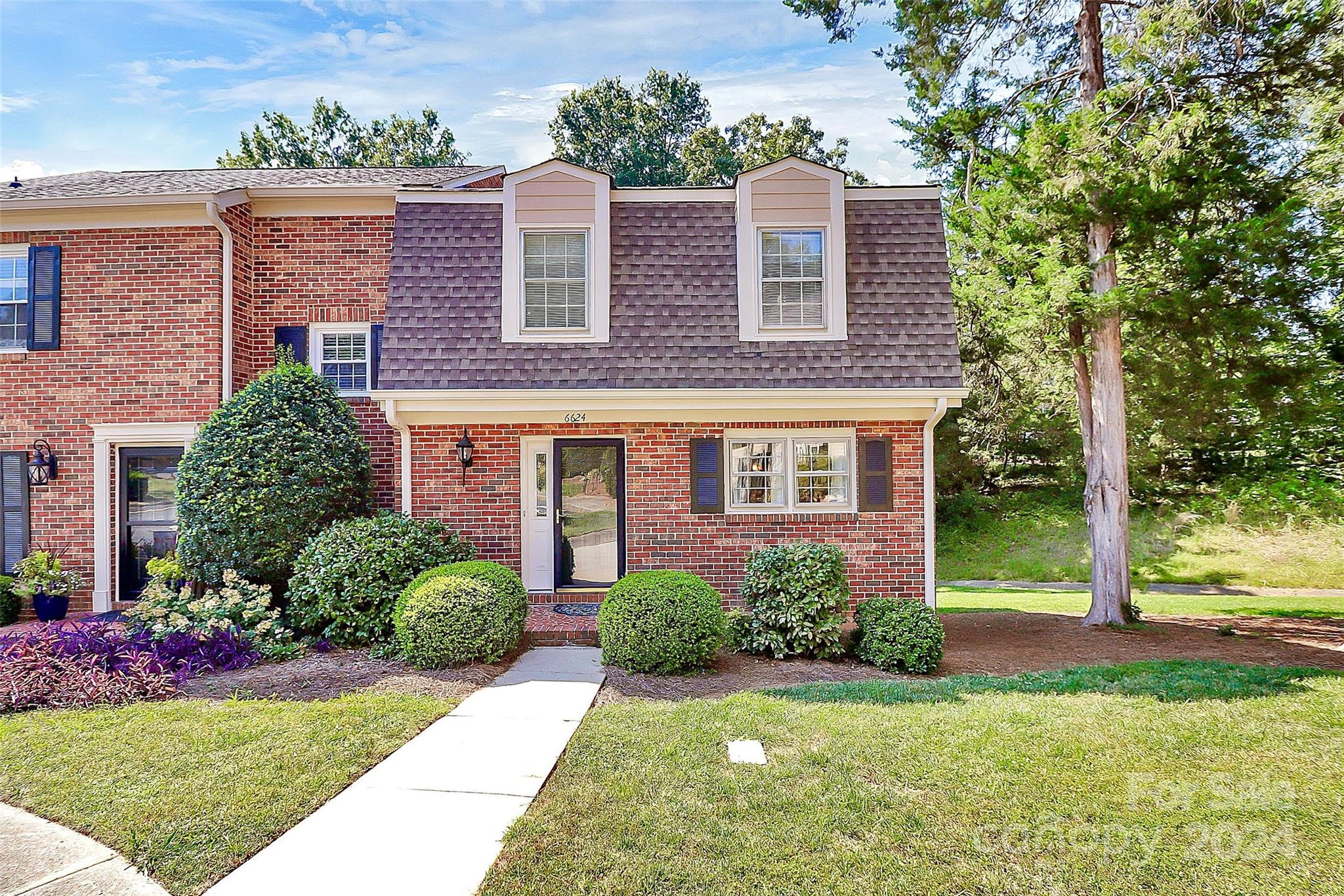 6624 Bunker Hill Circle