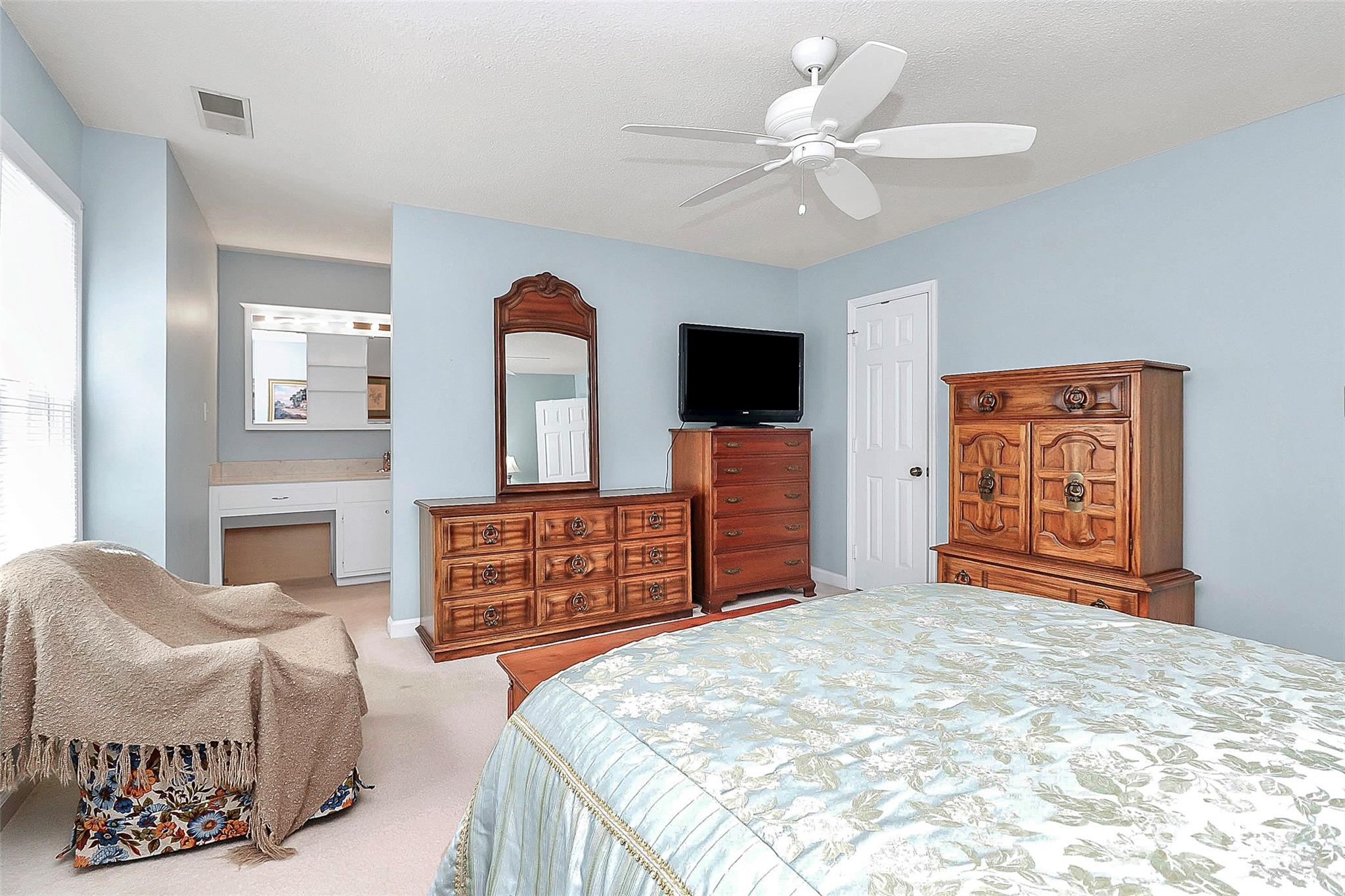 6624 Bunker Hill Circle