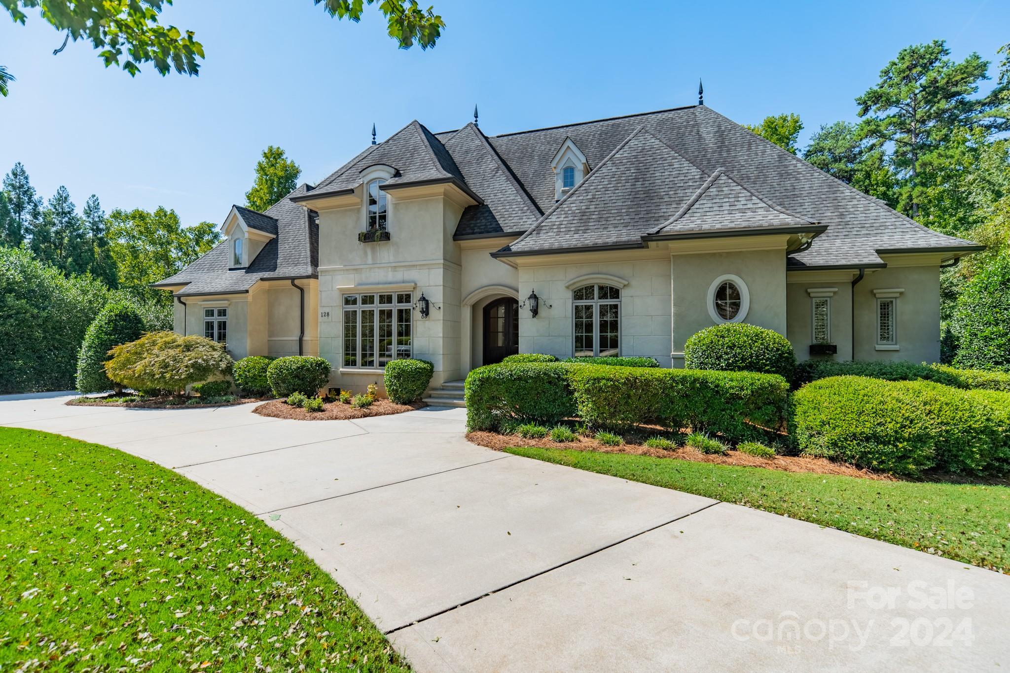 128 Yacht Road