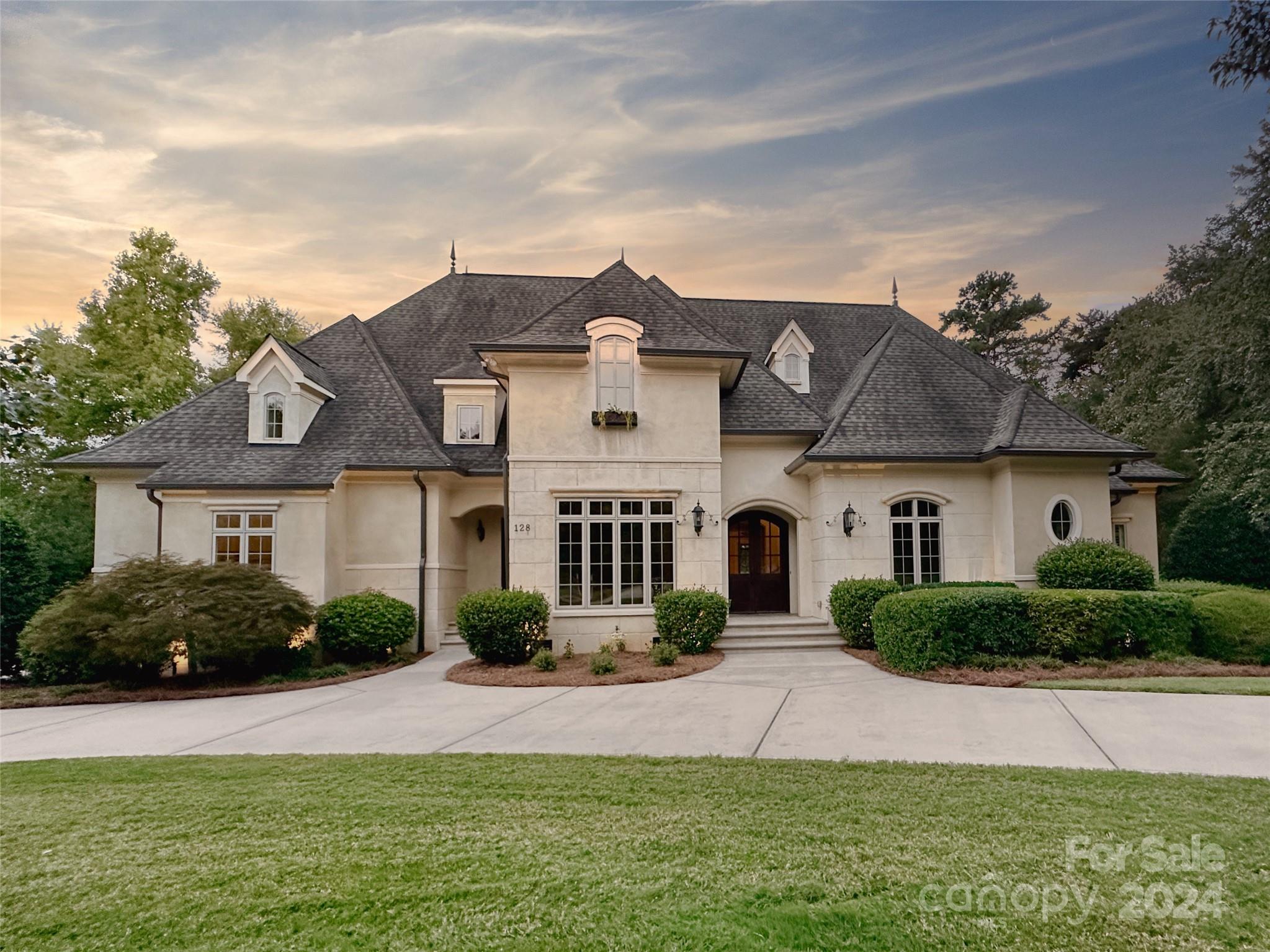 128 Yacht Road