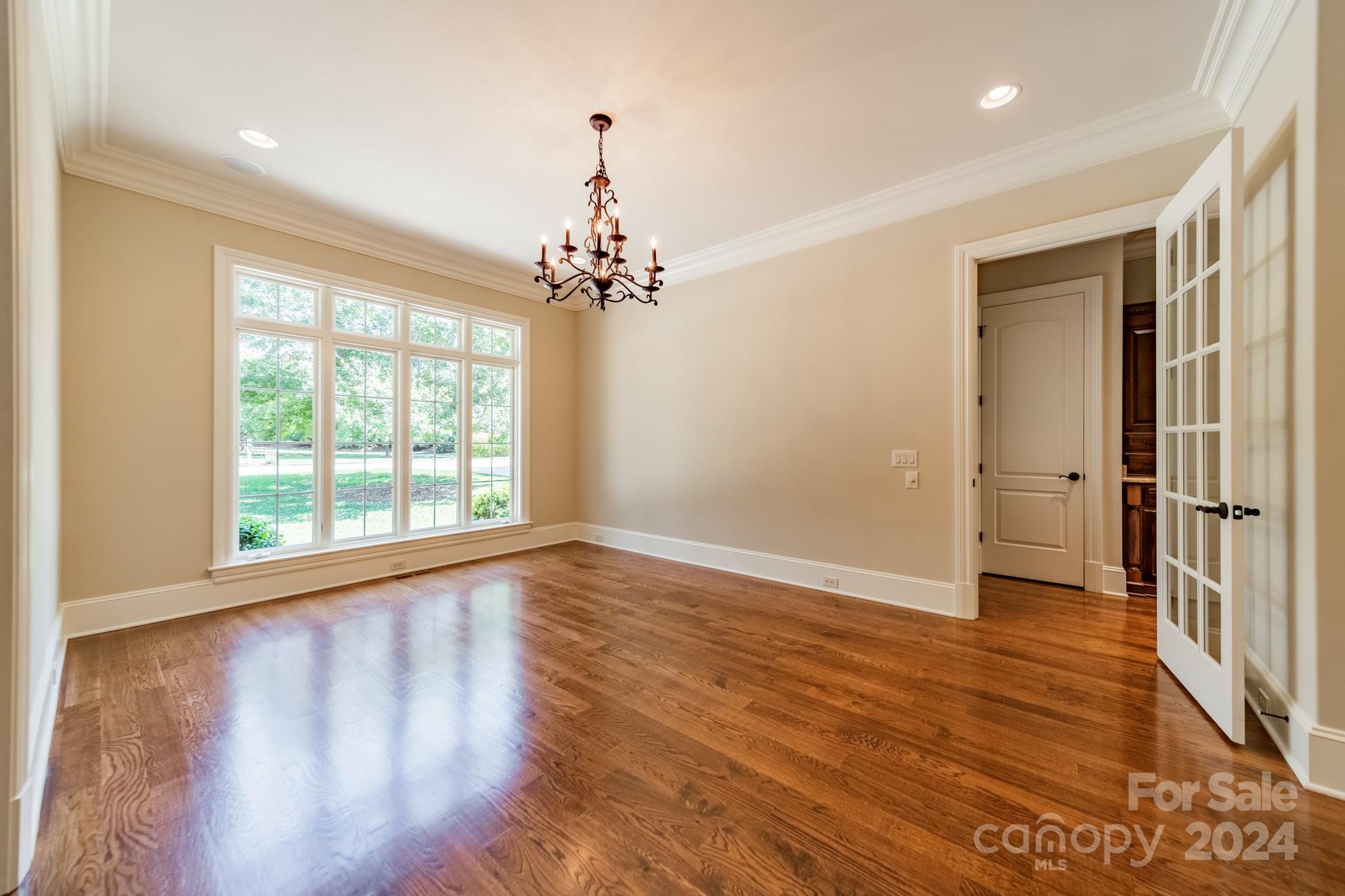 128 Yacht Road