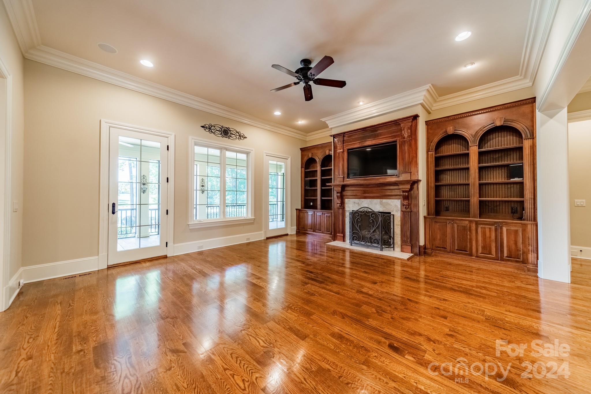 128 Yacht Road