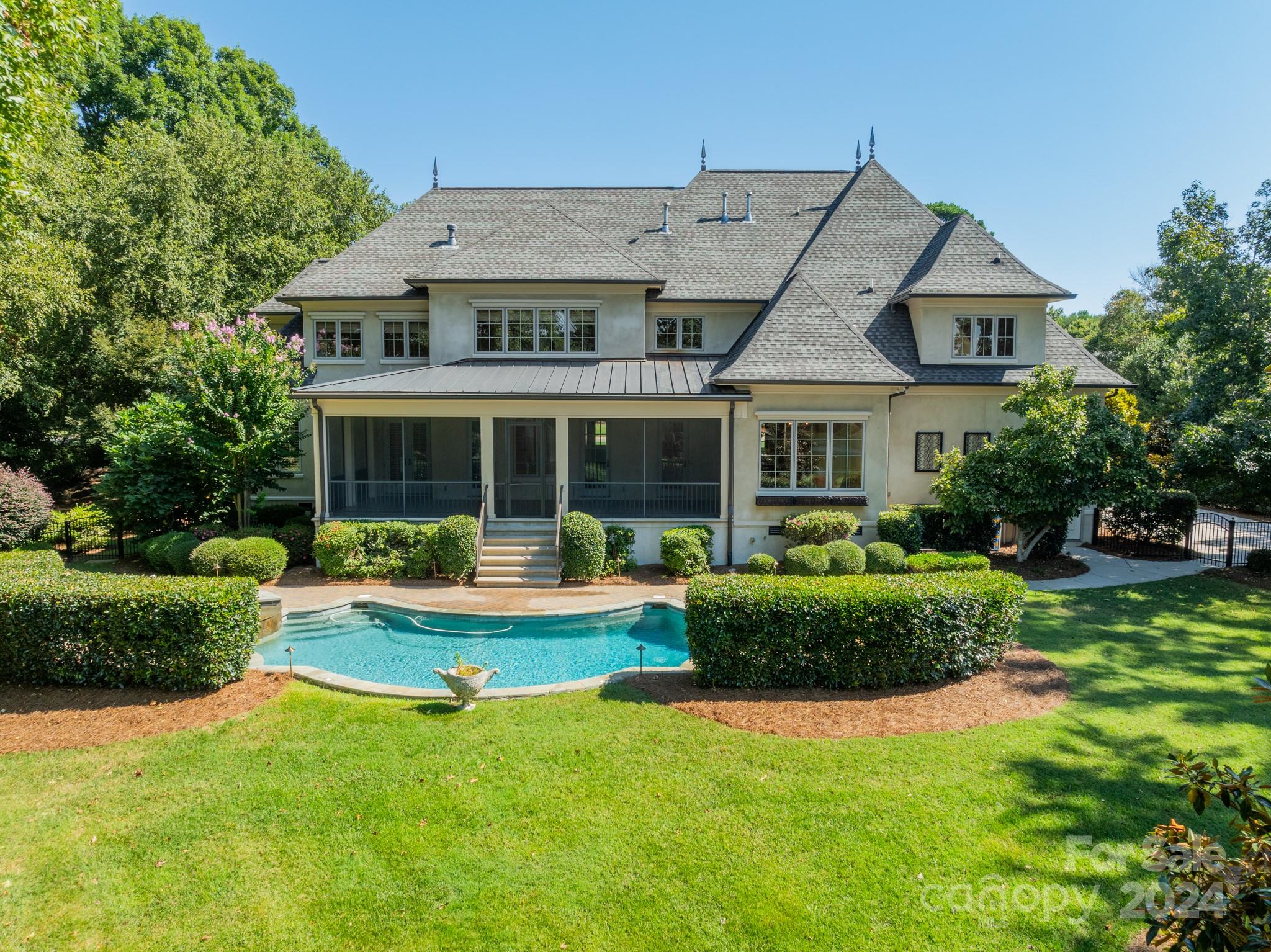 128 Yacht Road