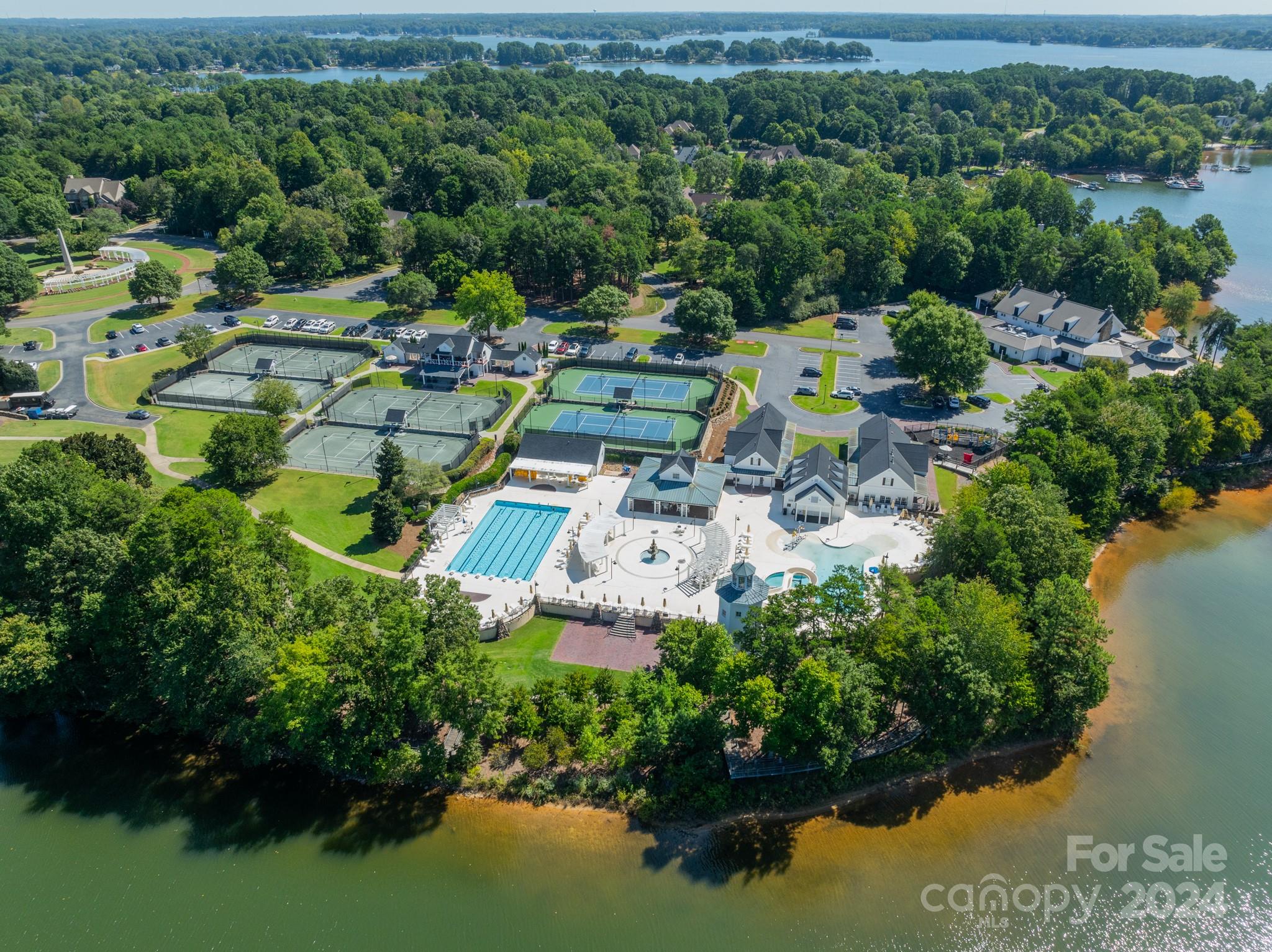 128 Yacht Road