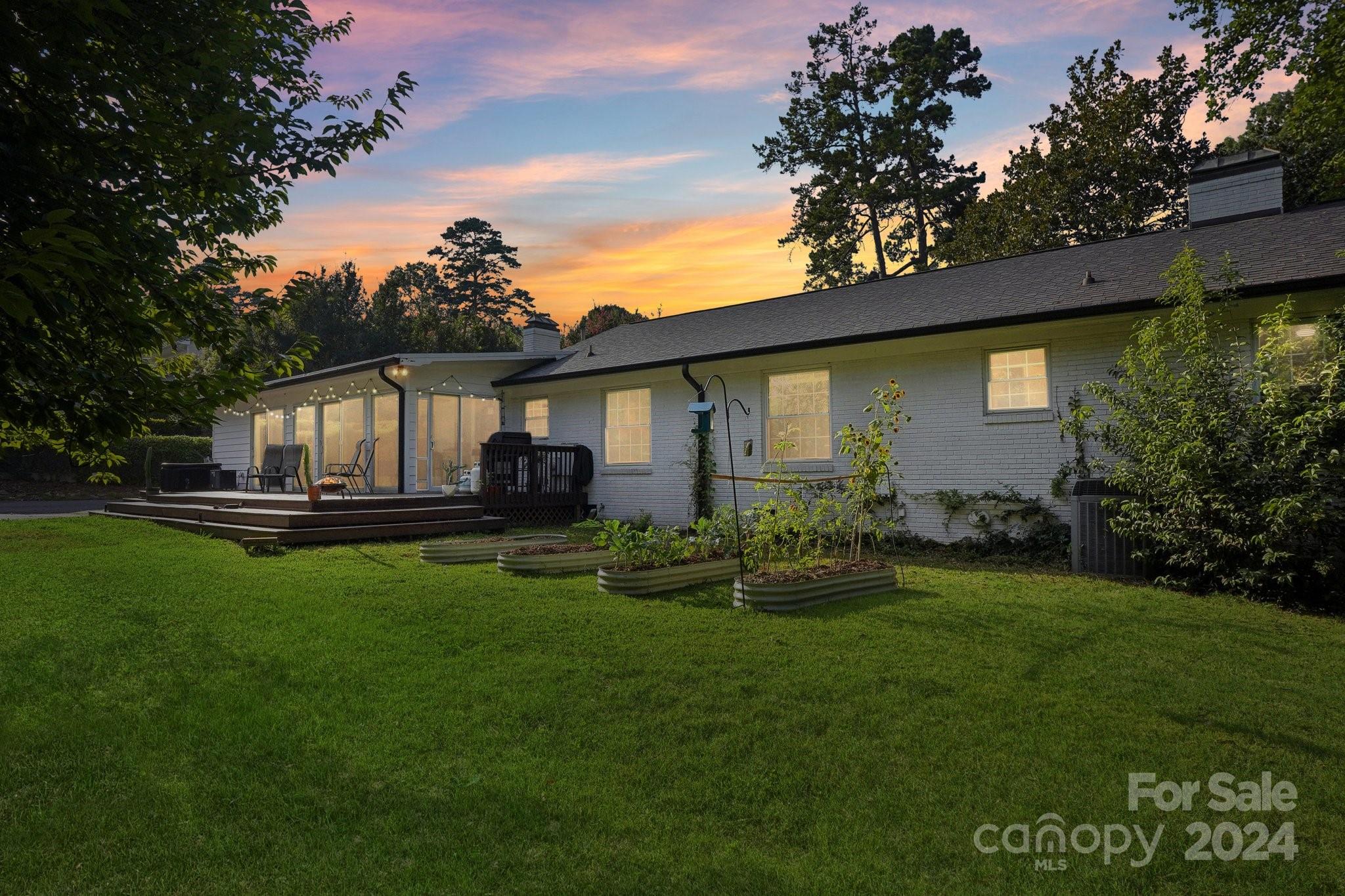 400 Livingston Drive