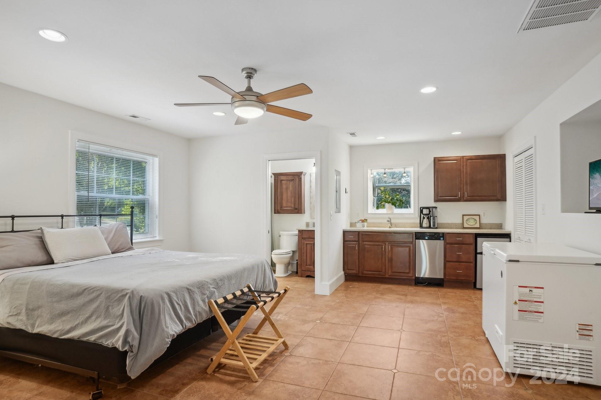 400 Livingston Drive