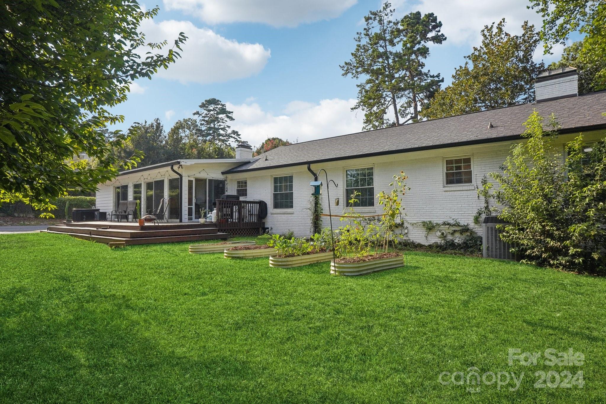400 Livingston Drive