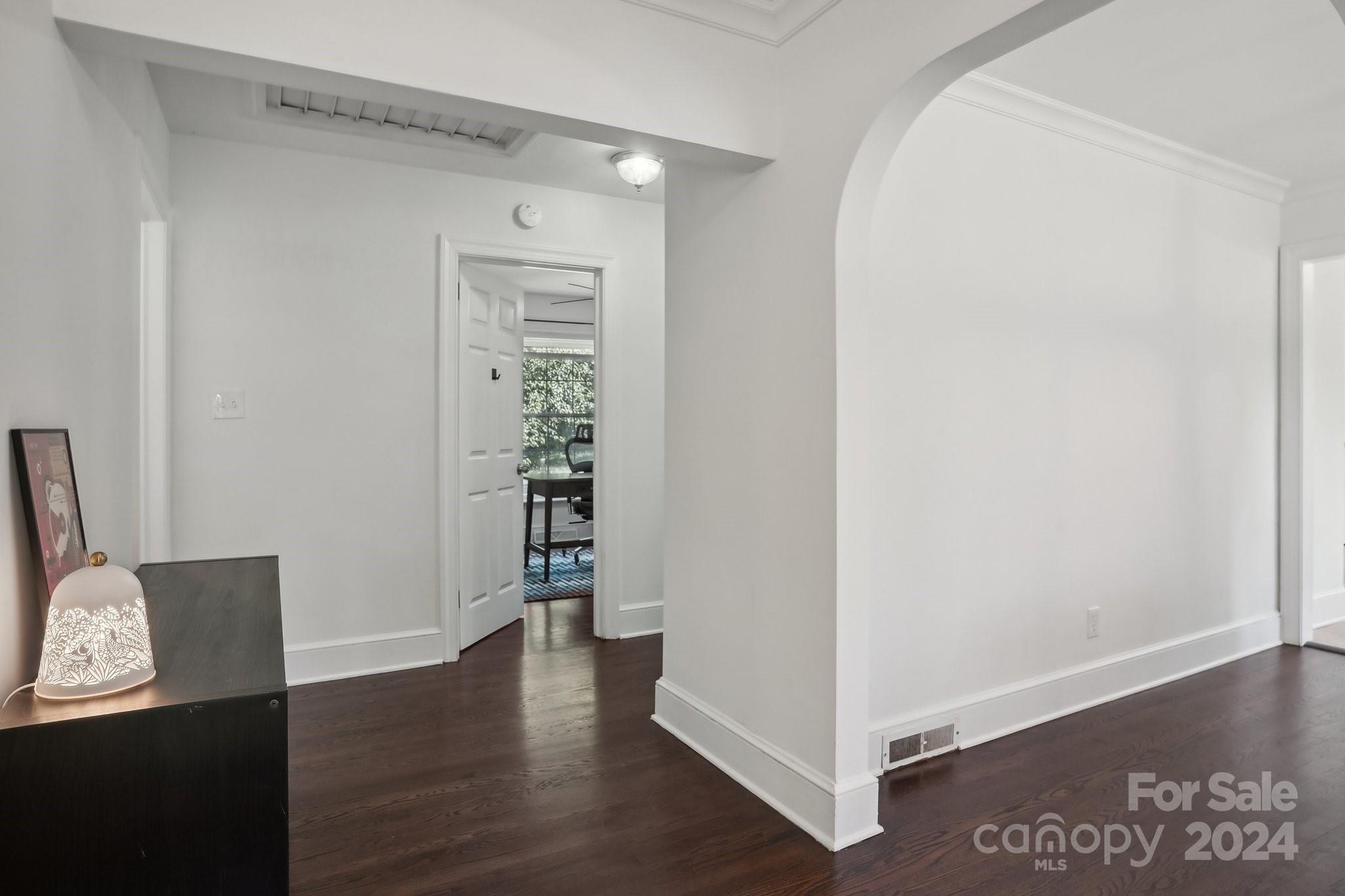 400 Livingston Drive