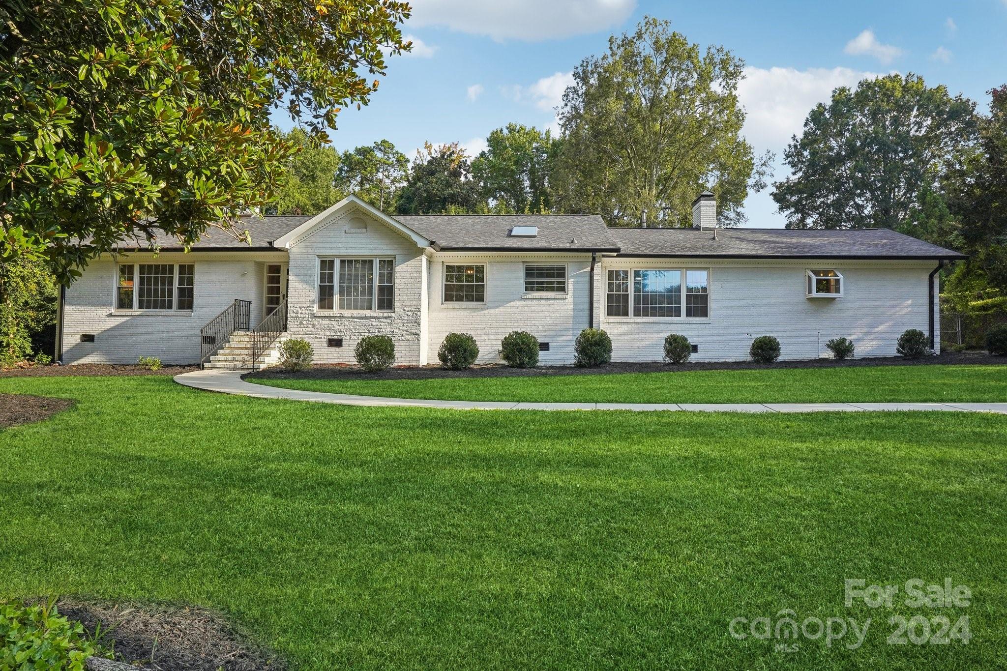 400 Livingston Drive