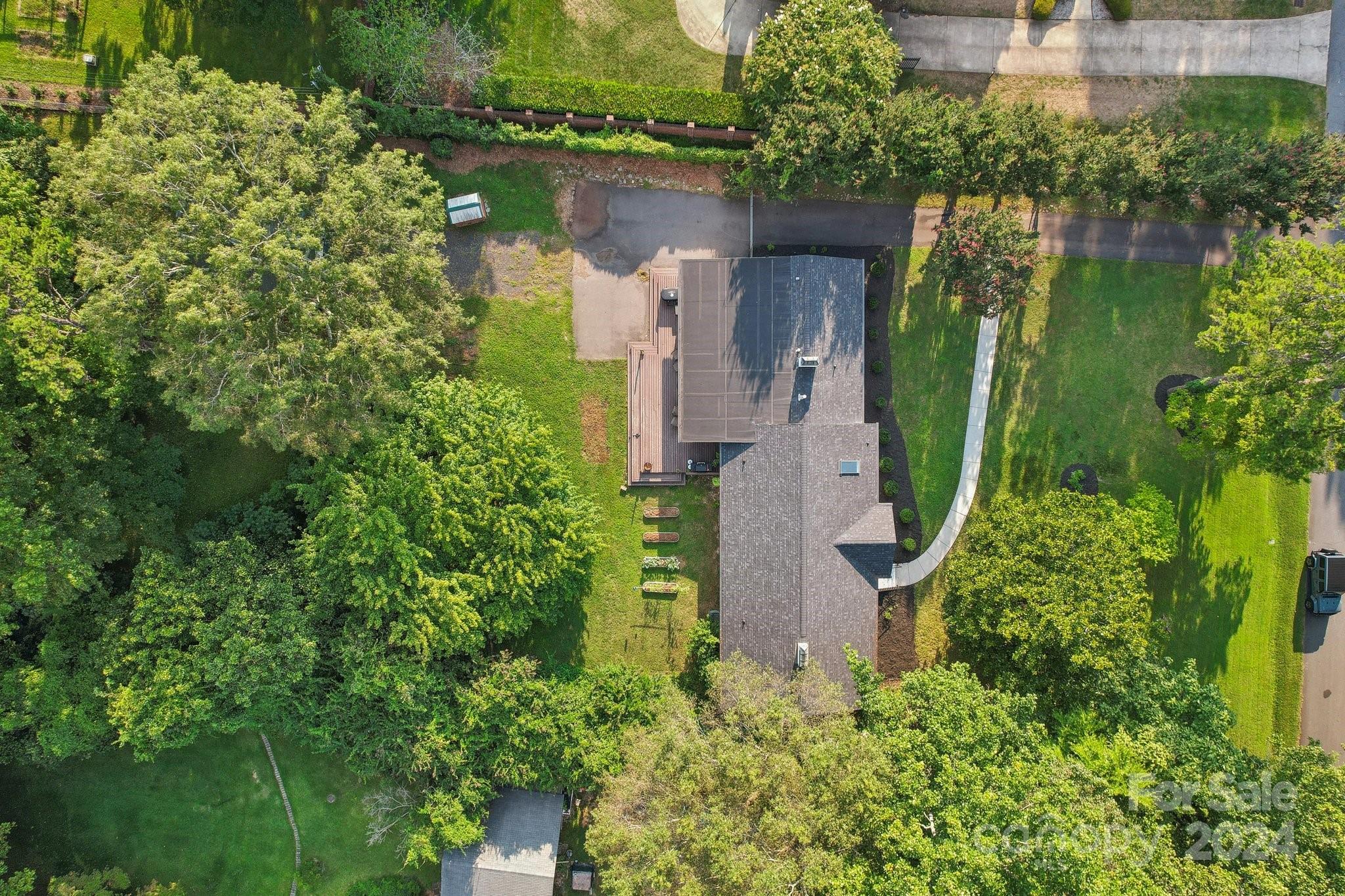 400 Livingston Drive