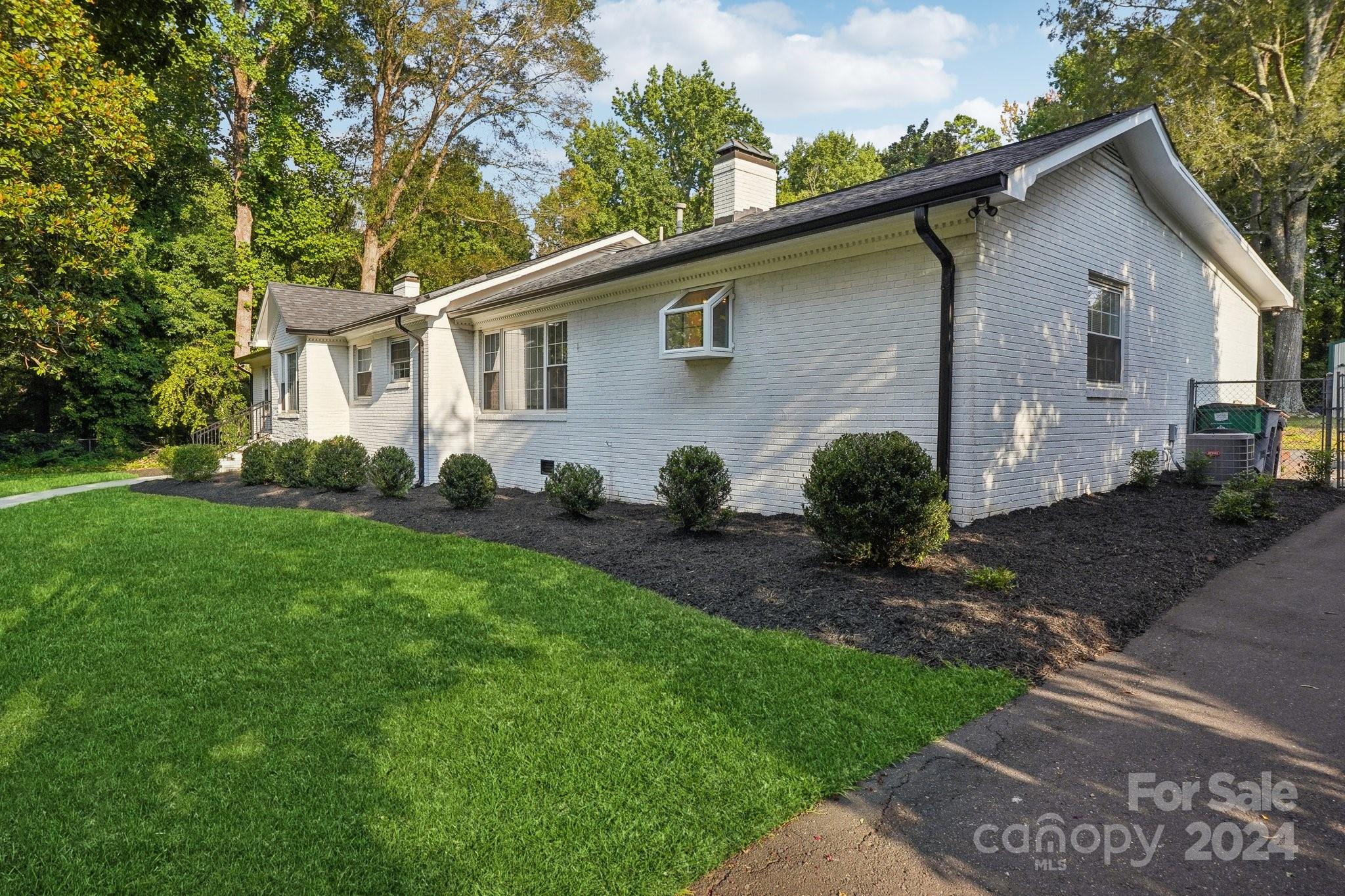 400 Livingston Drive