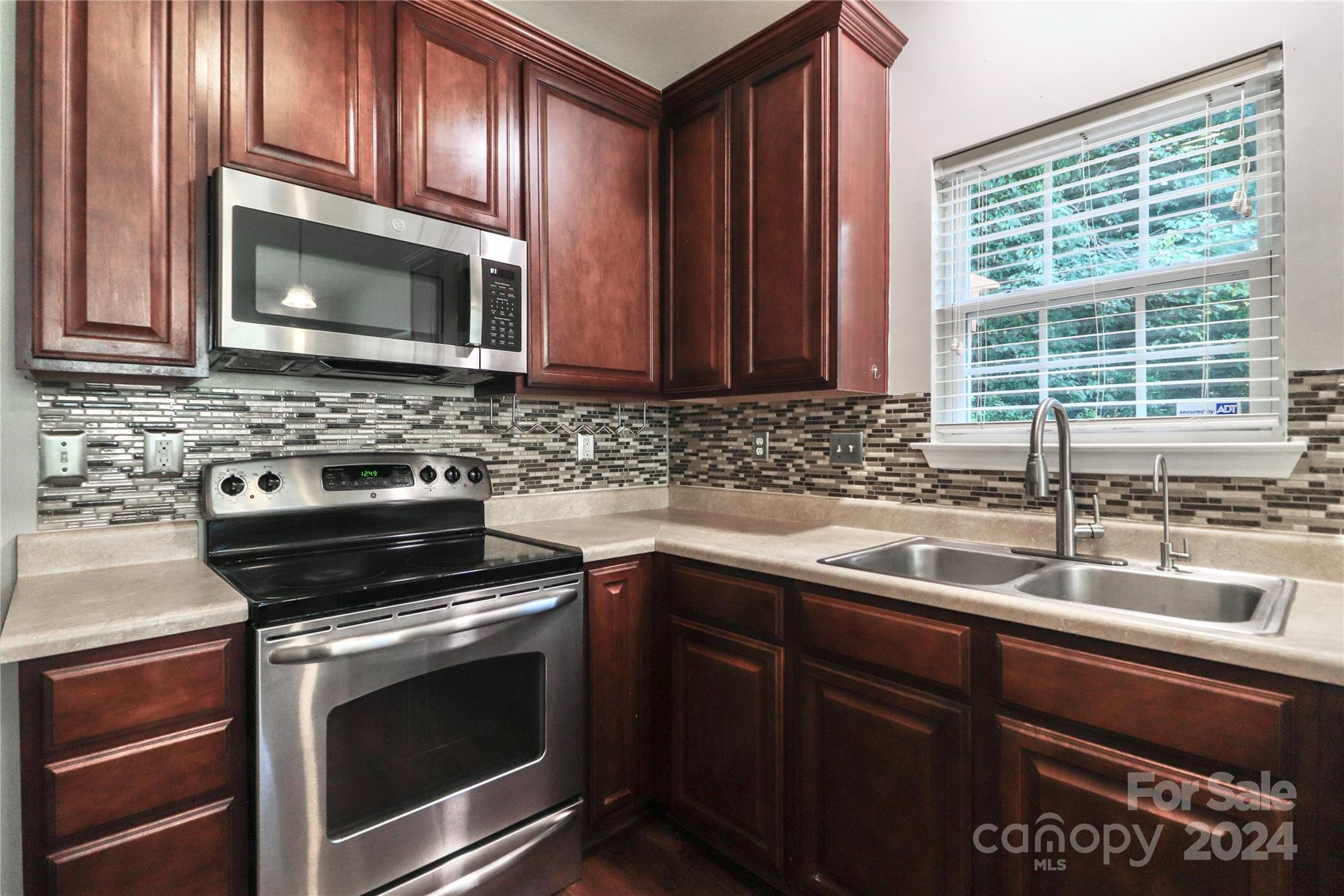 5203 Whippet Ridge Court