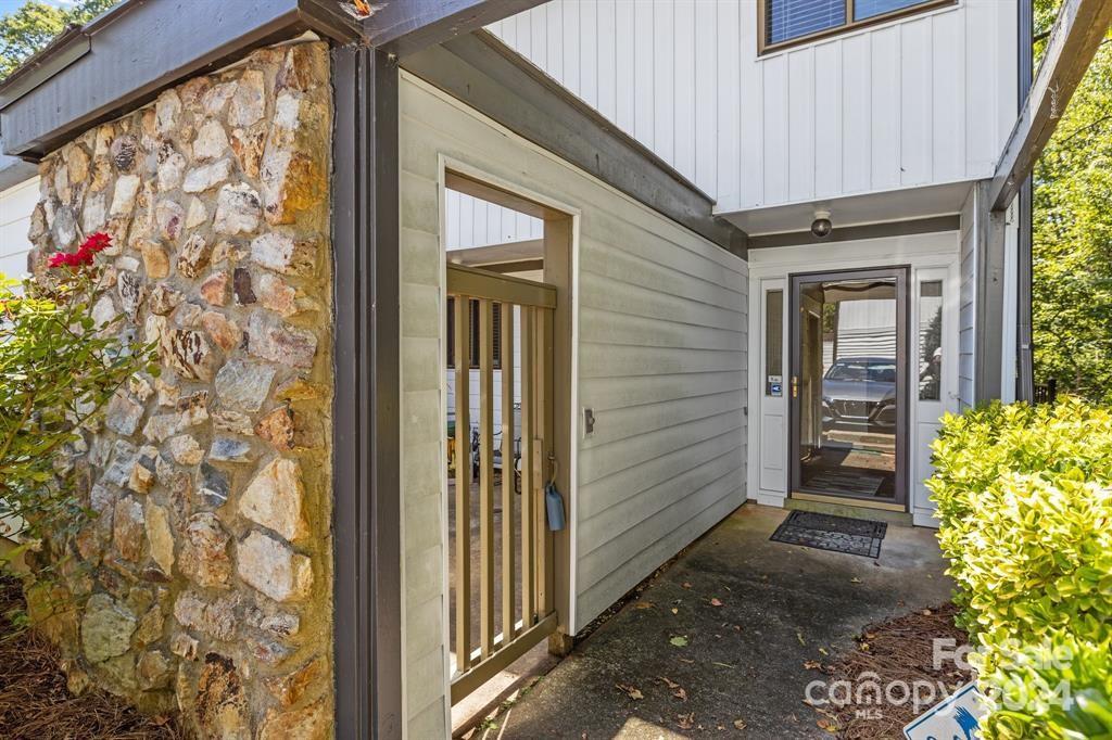 3619 Maple Glenn Lane