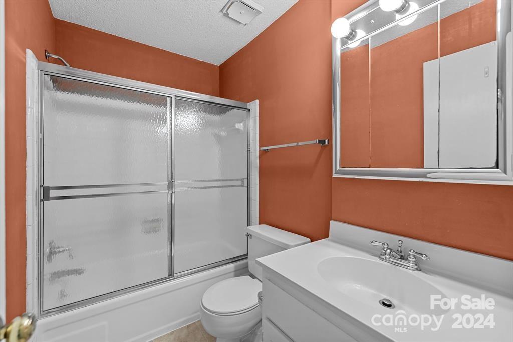 3619 Maple Glenn Lane