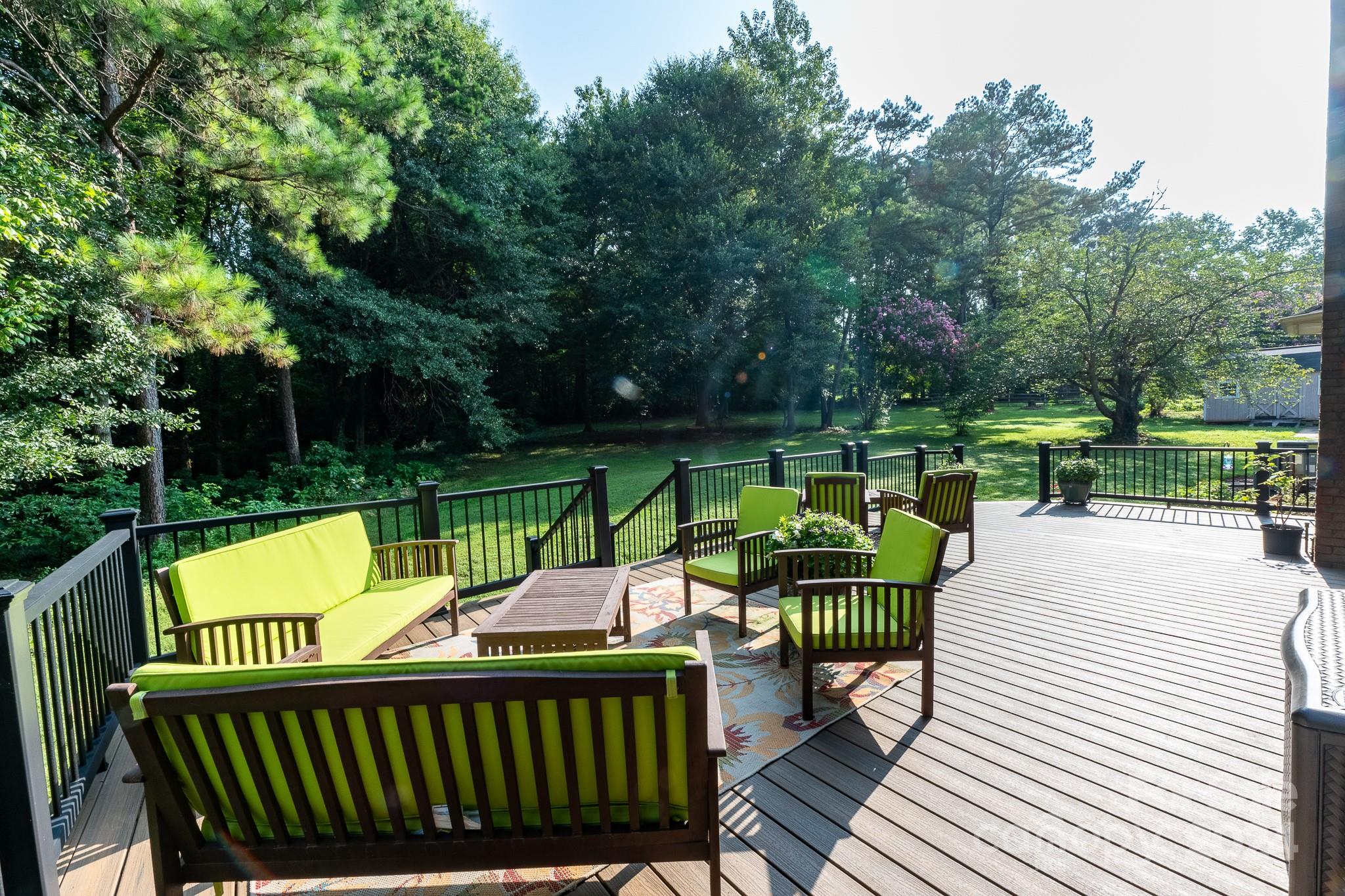 122 Creek Hollow Trail