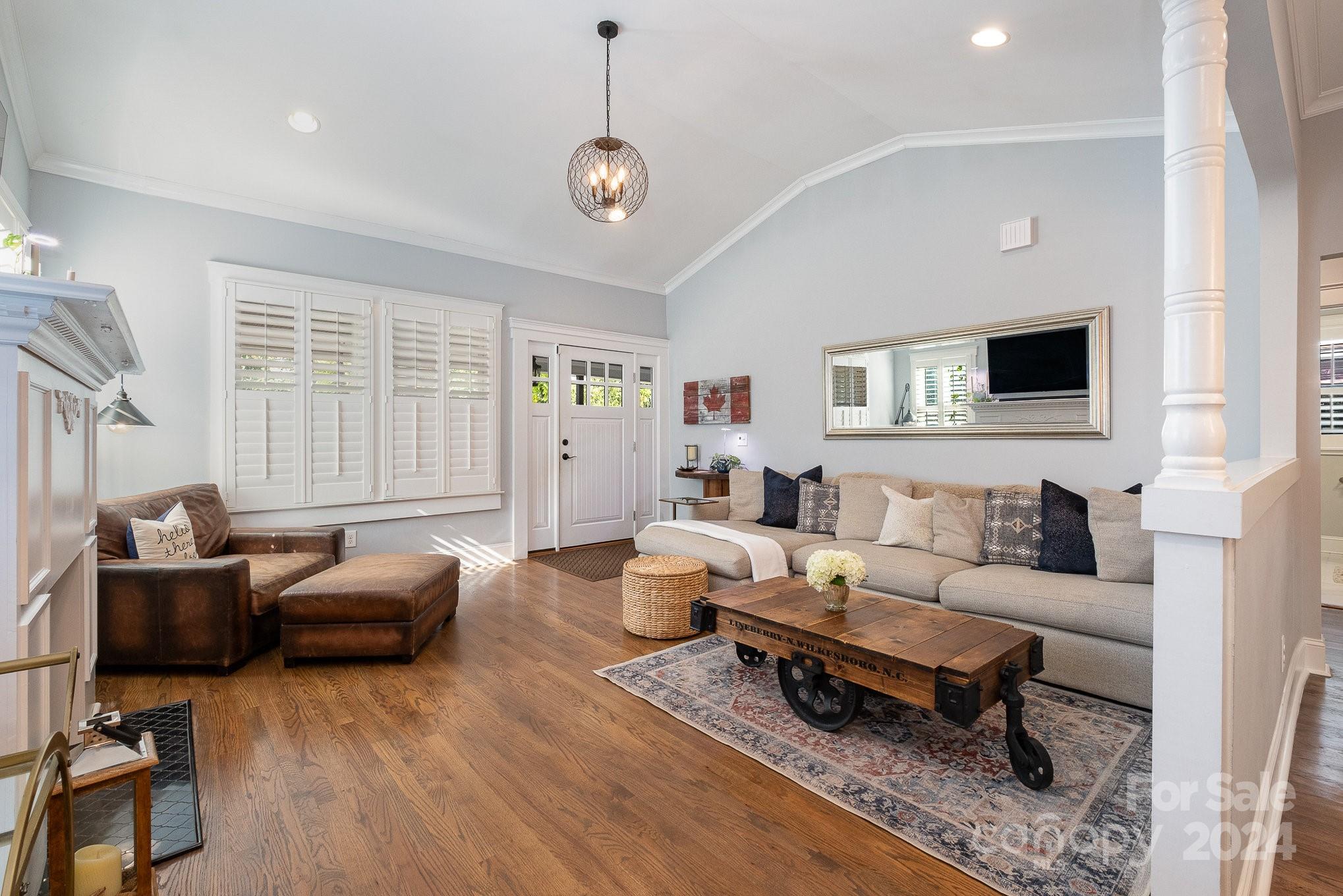 305 Wesley Heights Way
