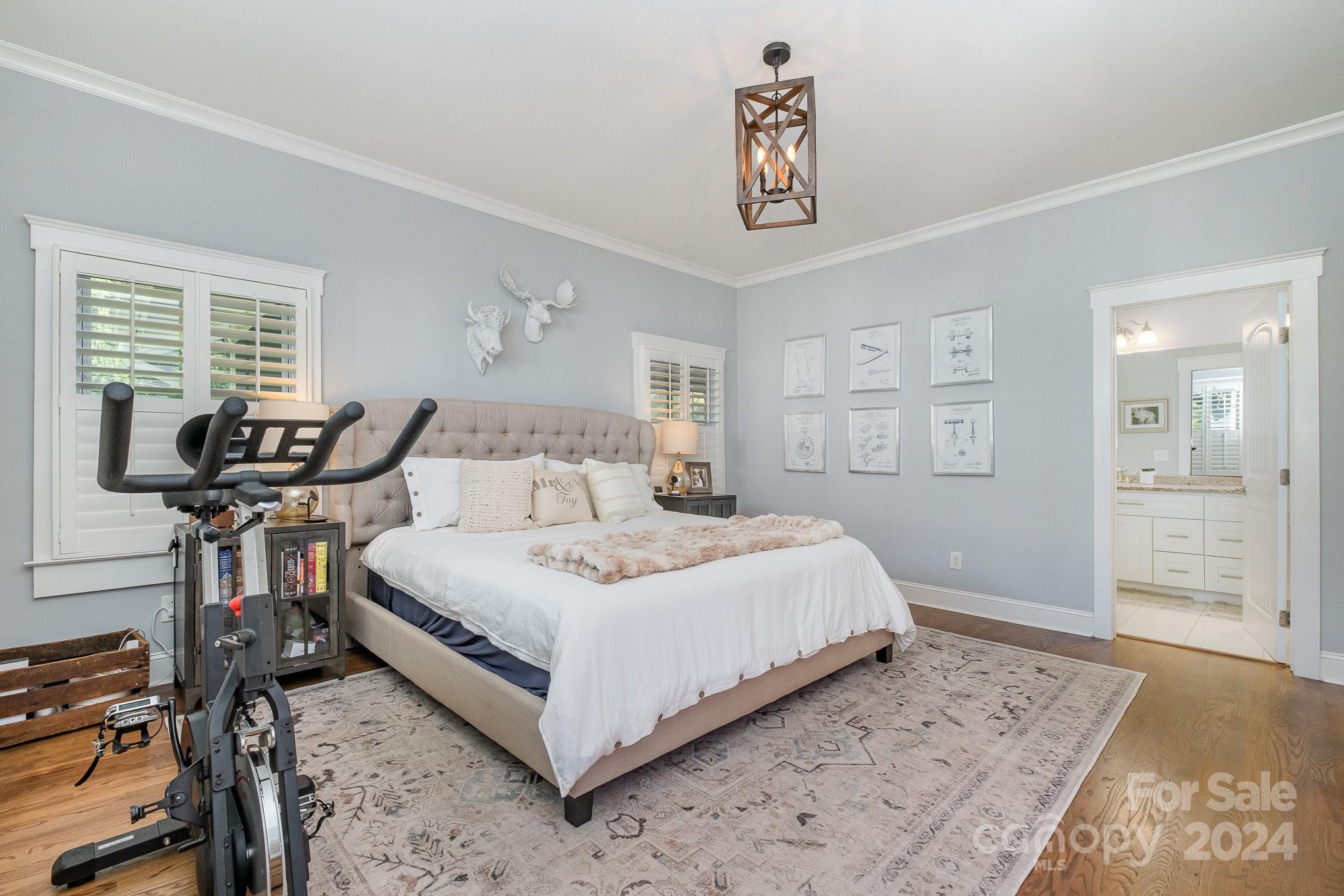 305 Wesley Heights Way