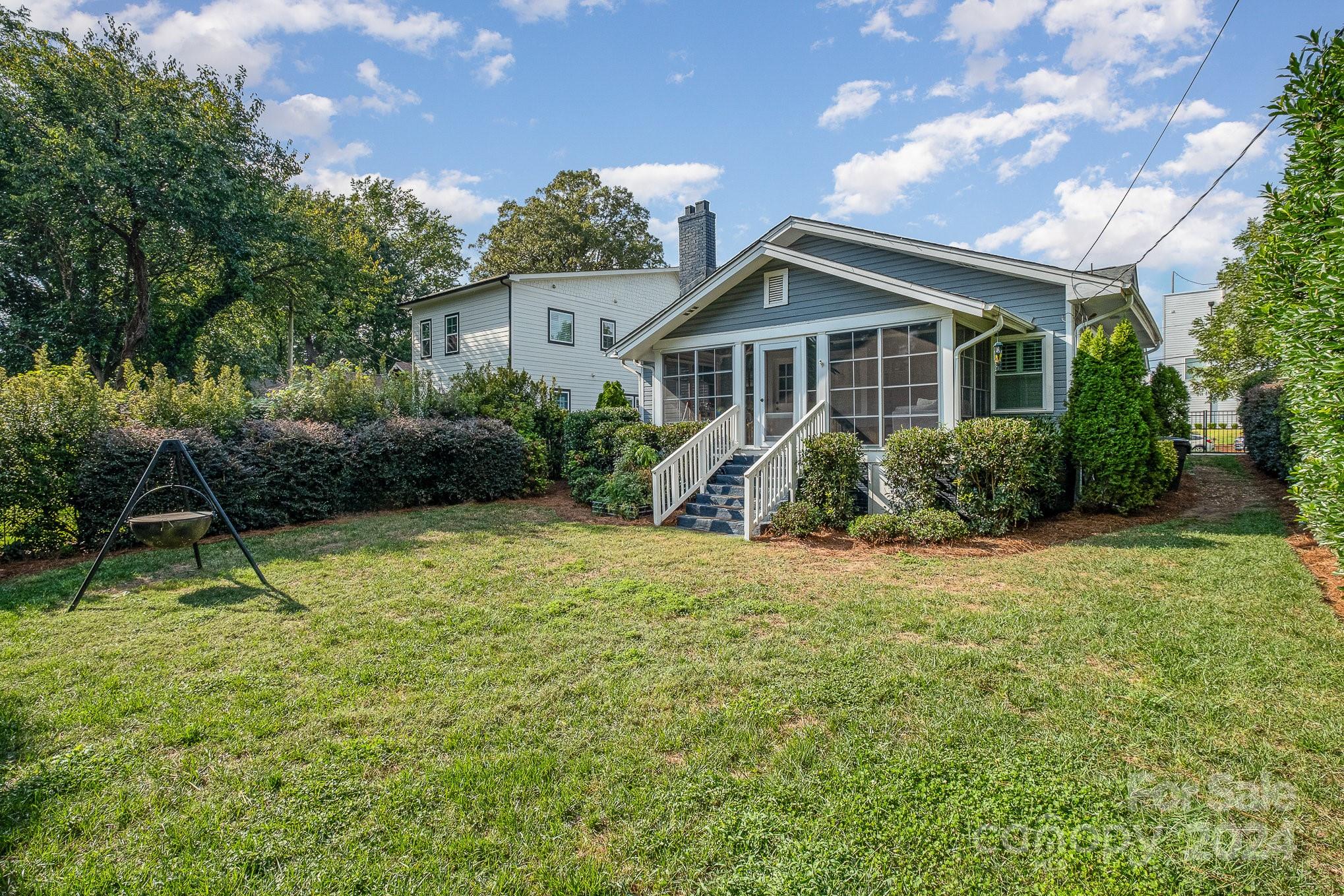 305 Wesley Heights Way