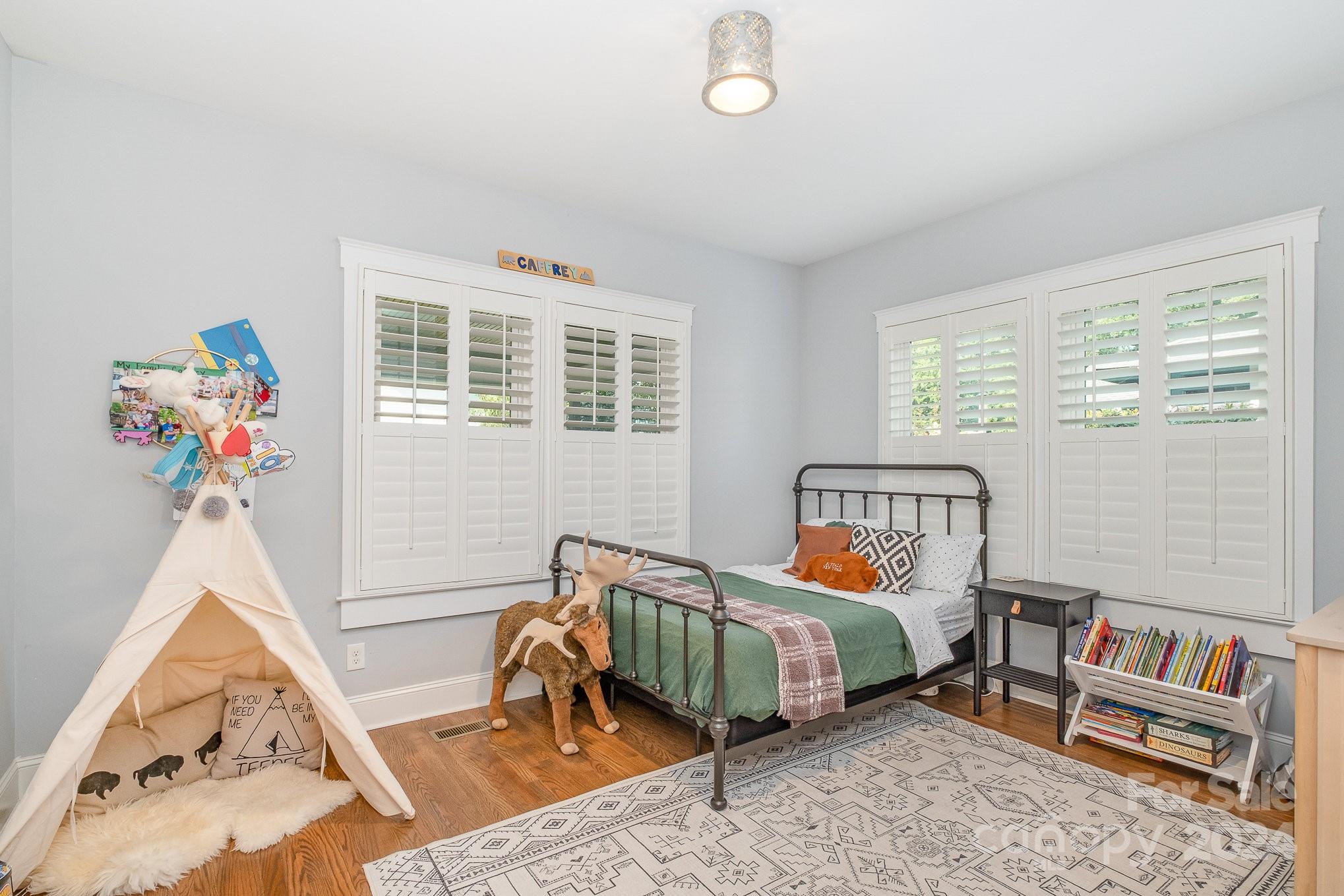 305 Wesley Heights Way