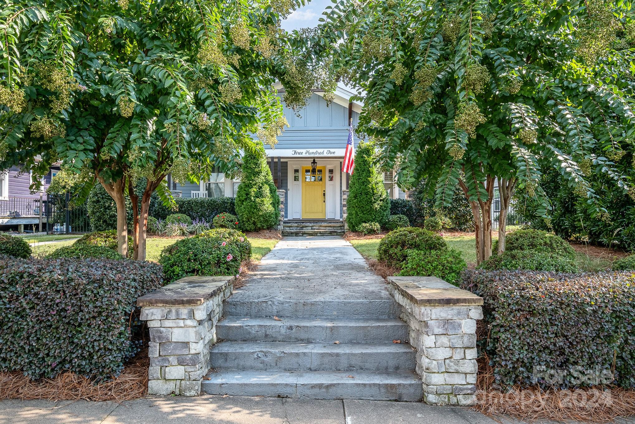 305 Wesley Heights Way