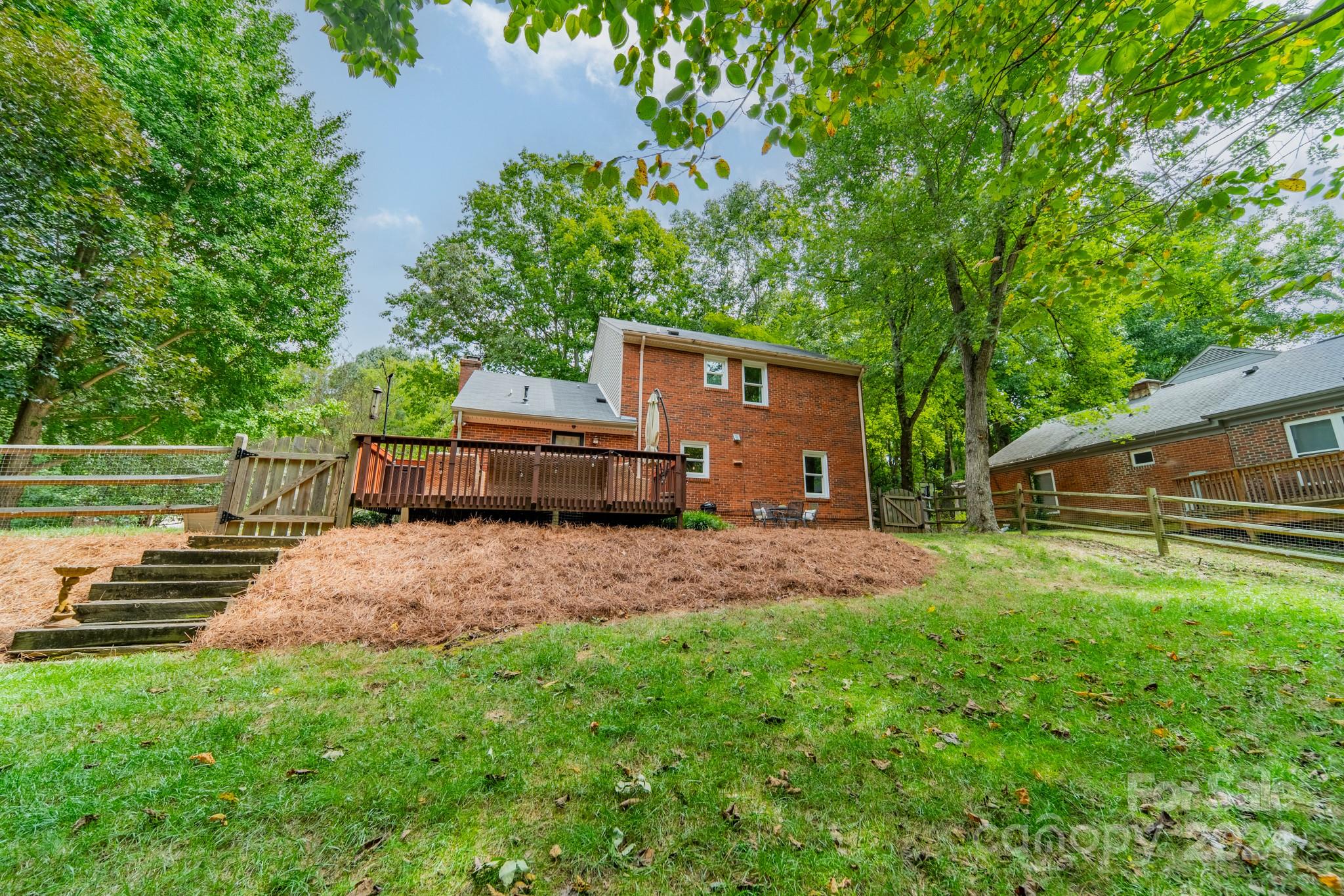 733 Neill Ridge Road