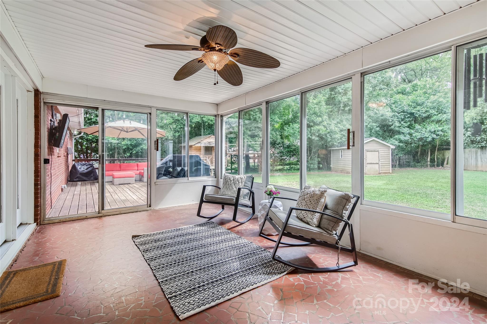 916 Fairbanks Road