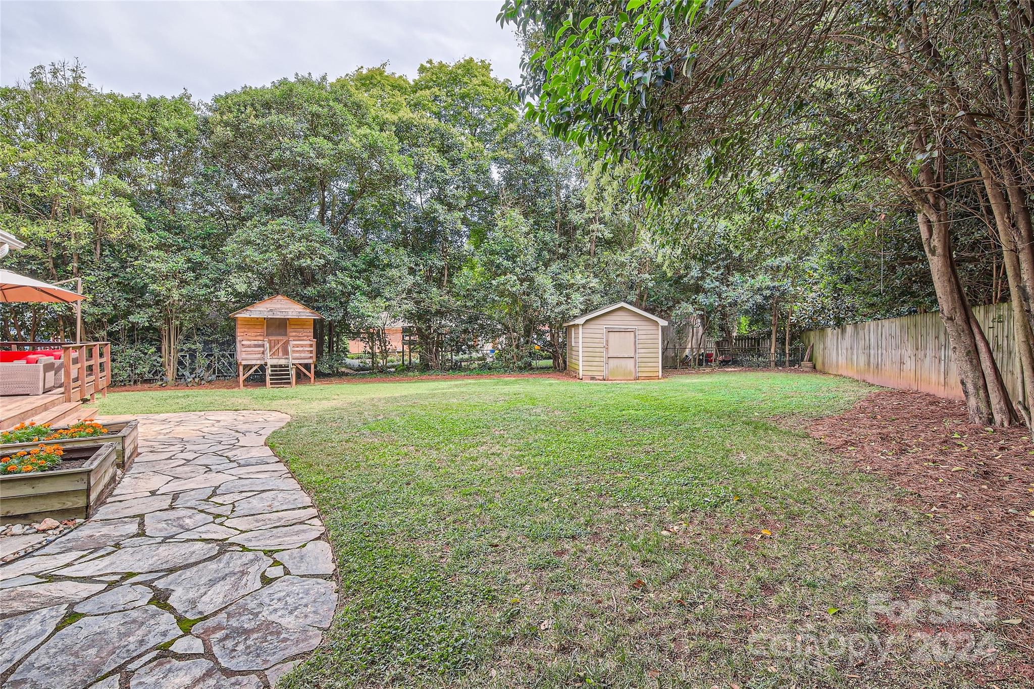 916 Fairbanks Road