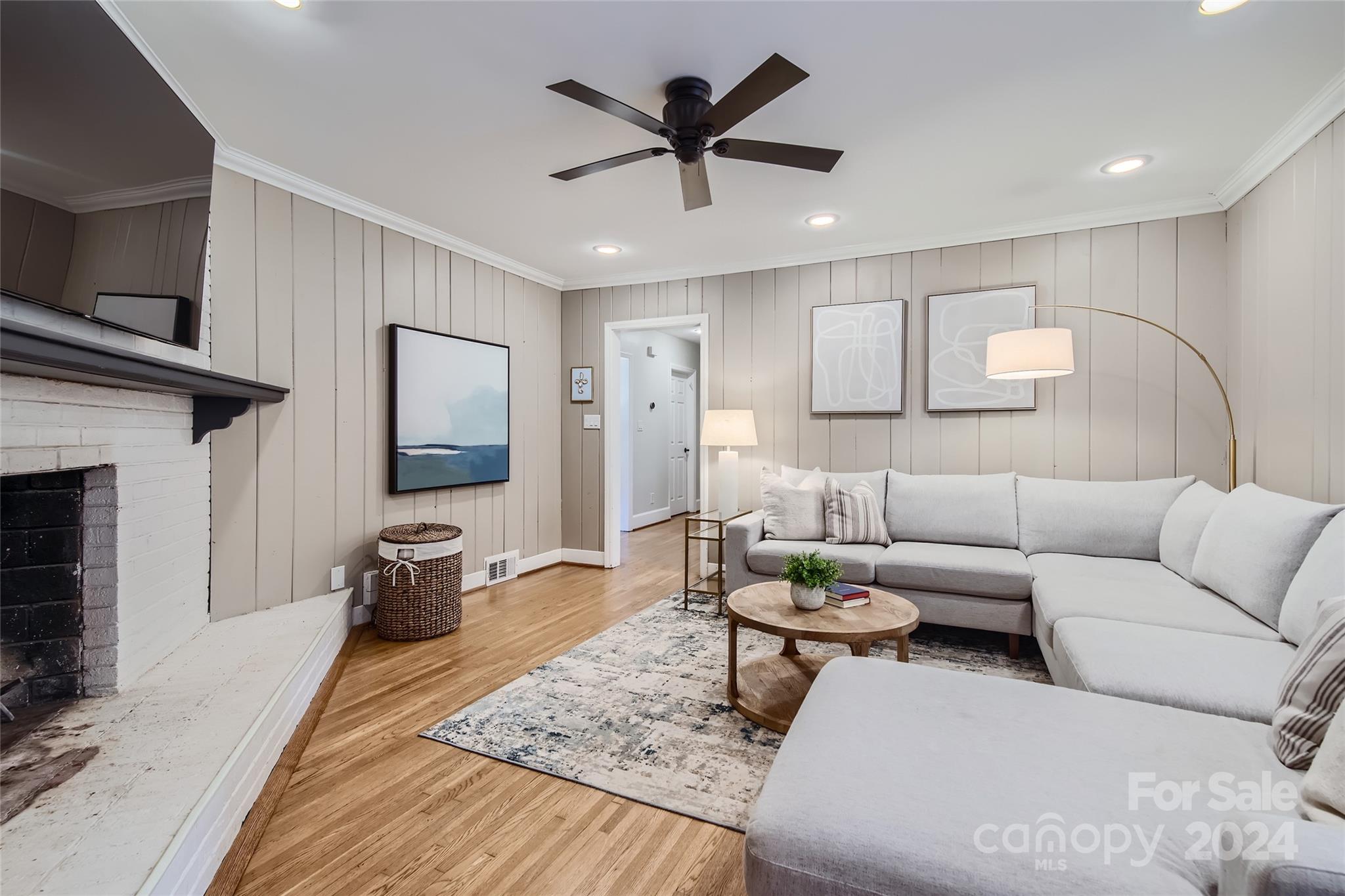 916 Fairbanks Road
