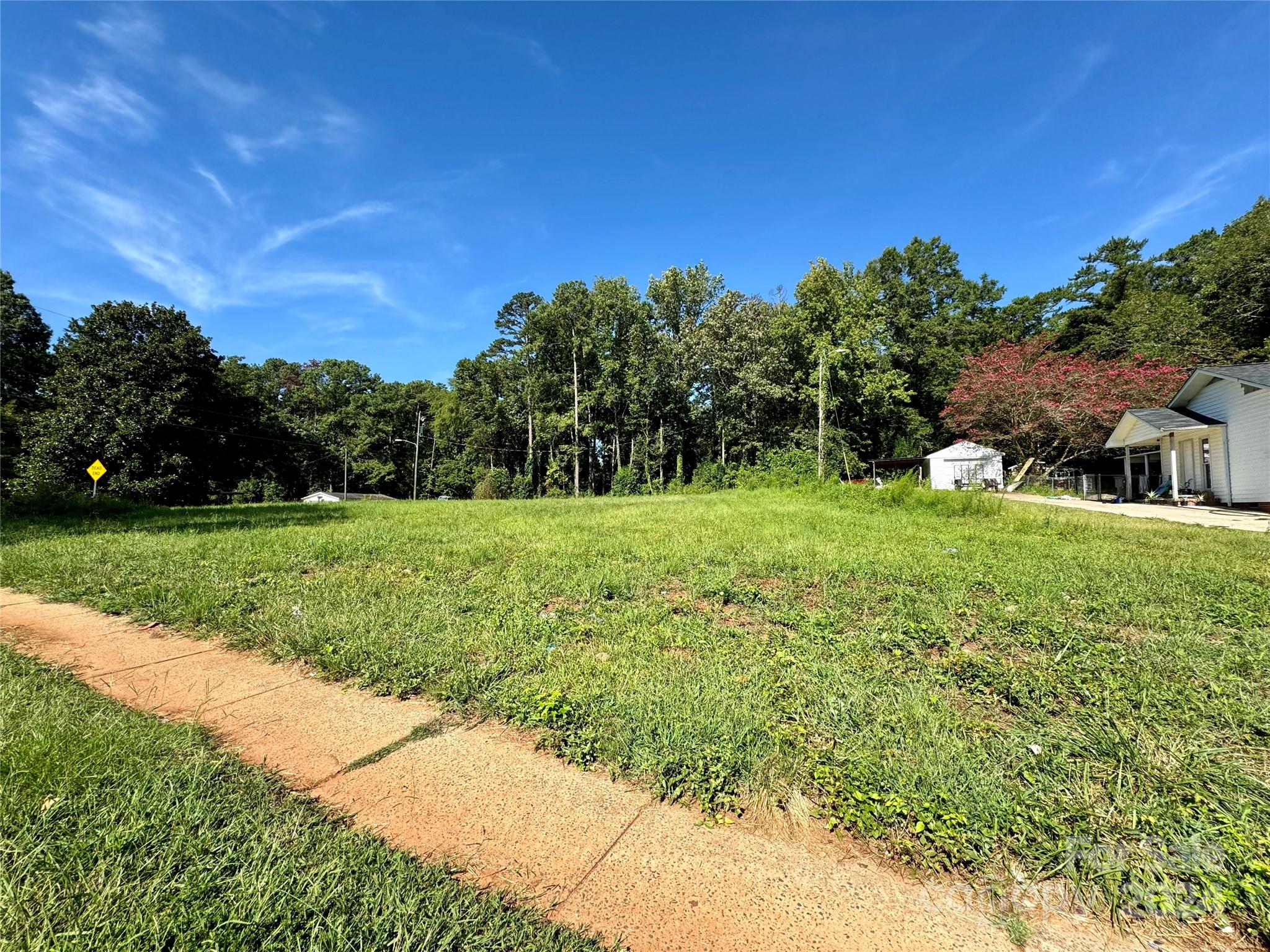 1049 Jenkins Drive Unit: 7
