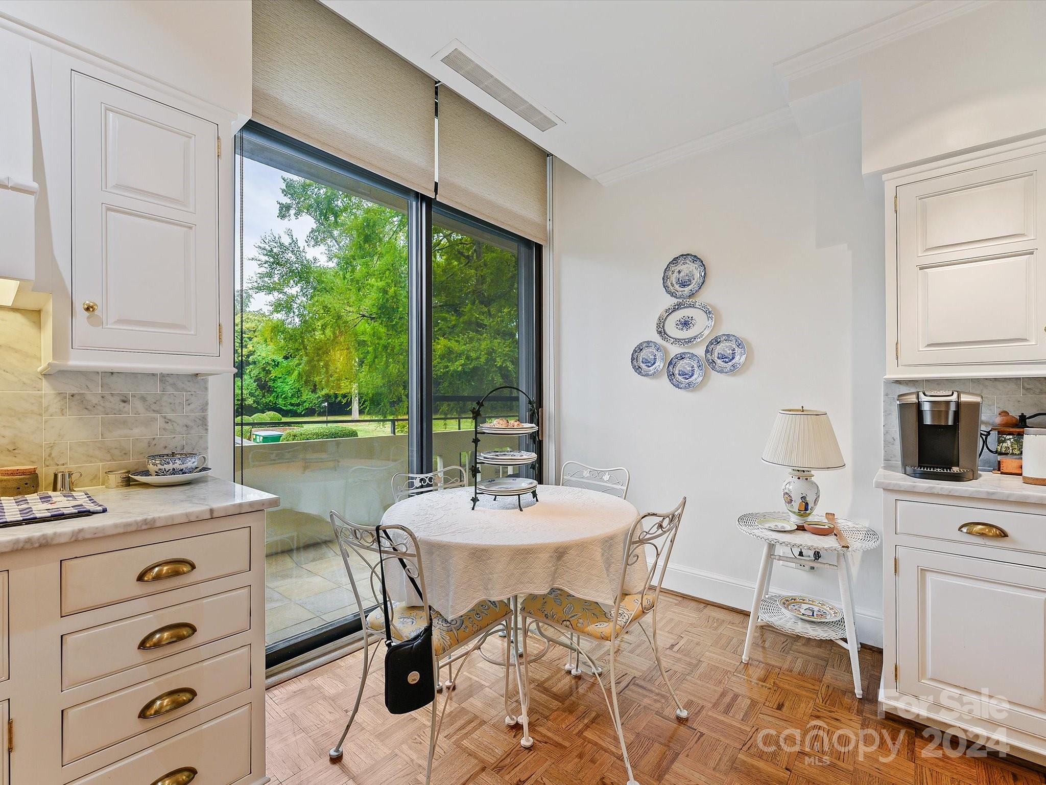 2633 Richardson Divide Unit: 2A
