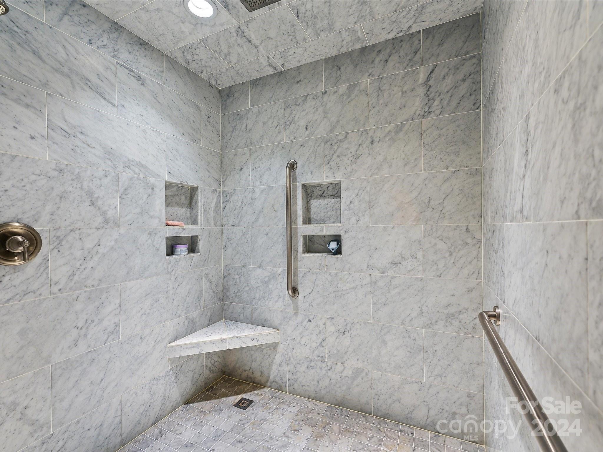 2633 Richardson Divide Unit: 2A