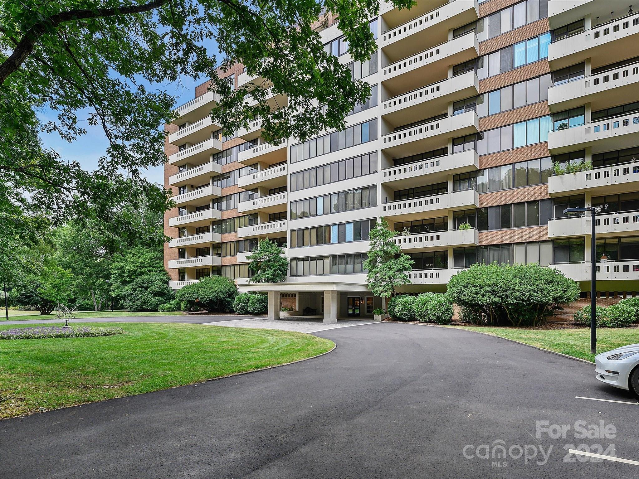 2633 Richardson Divide Unit: 2A