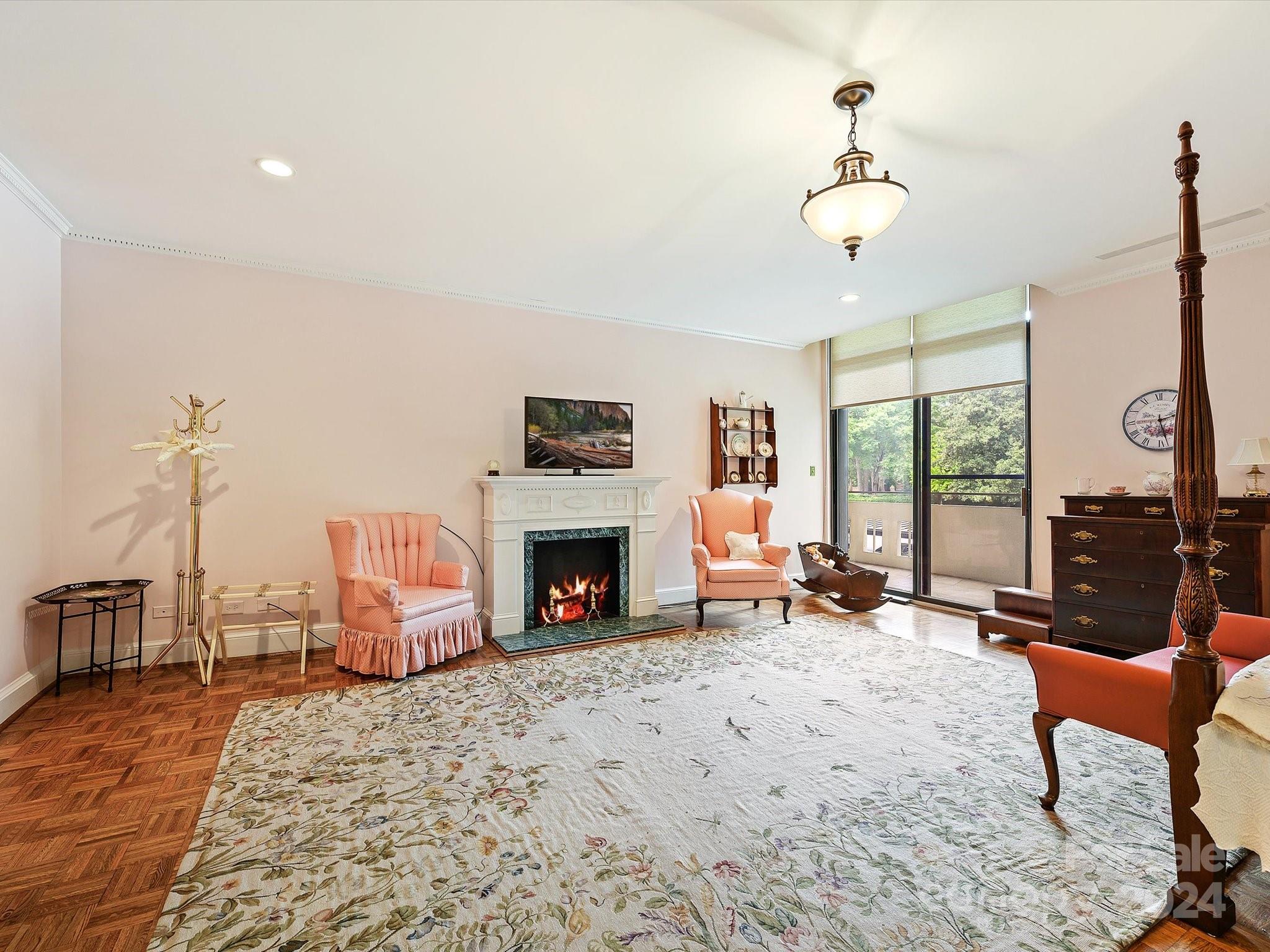 2633 Richardson Divide Unit: 2A
